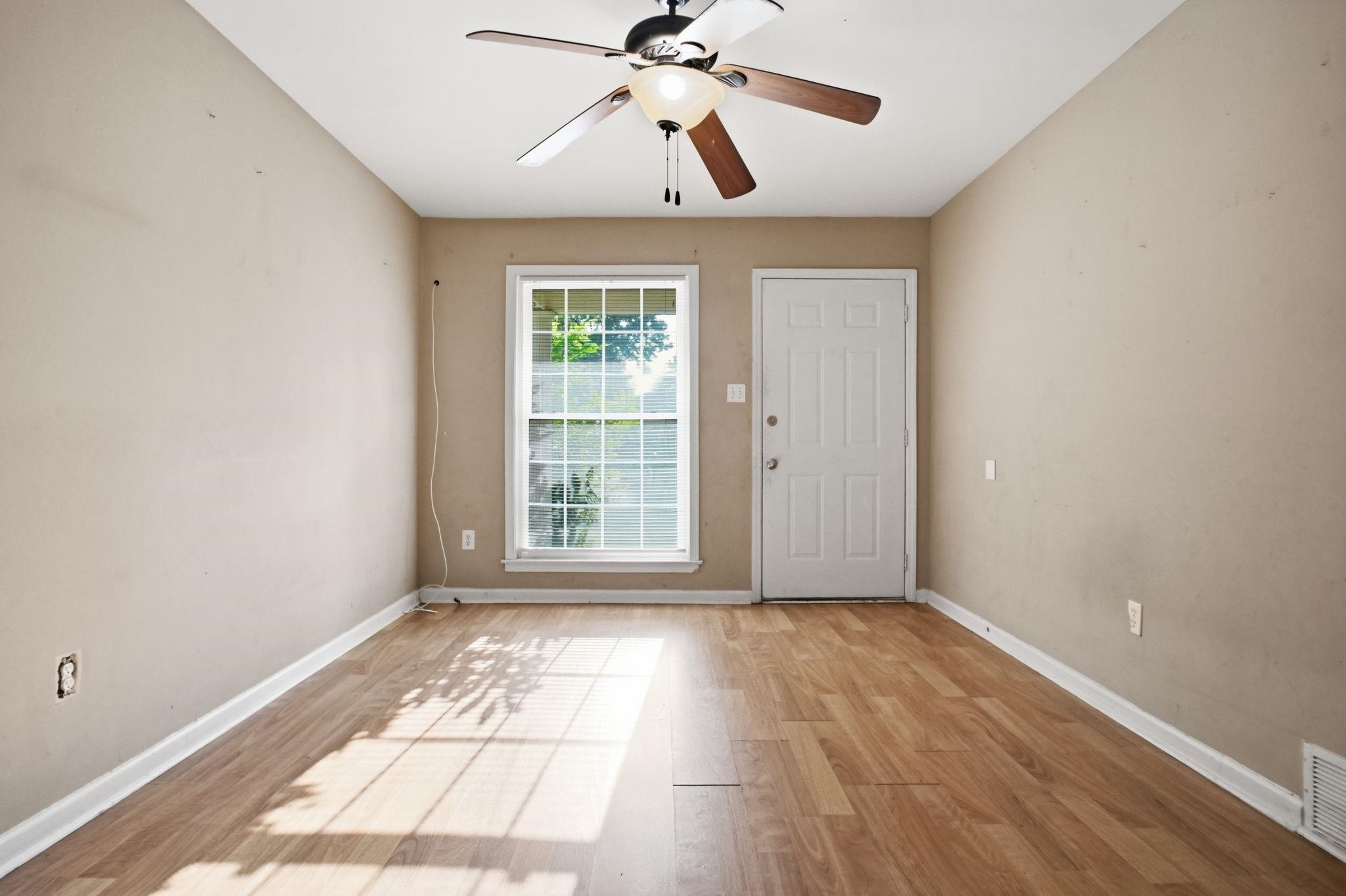 3239 Nora Lee Ln Property Photo 5