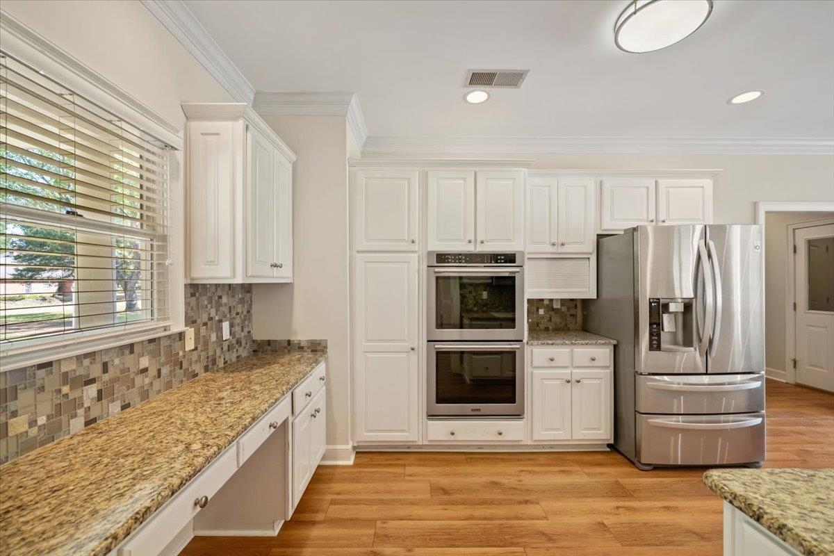 9817 Woodland View Ln Property Photo 10