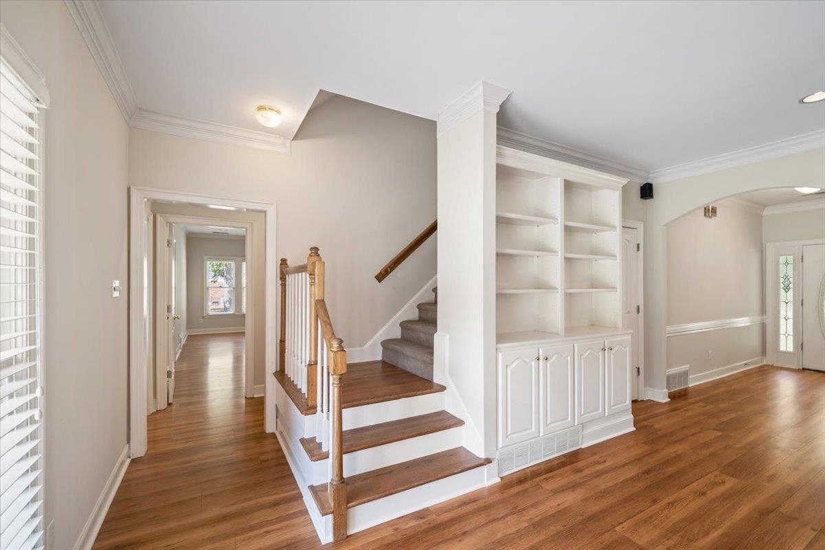 9817 Woodland View Ln Property Photo 14
