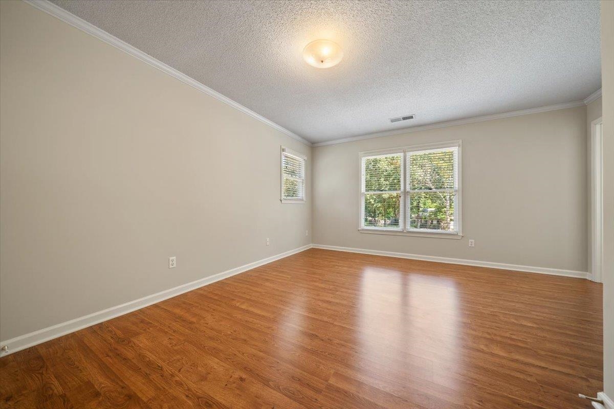 9817 Woodland View Ln Property Photo 20