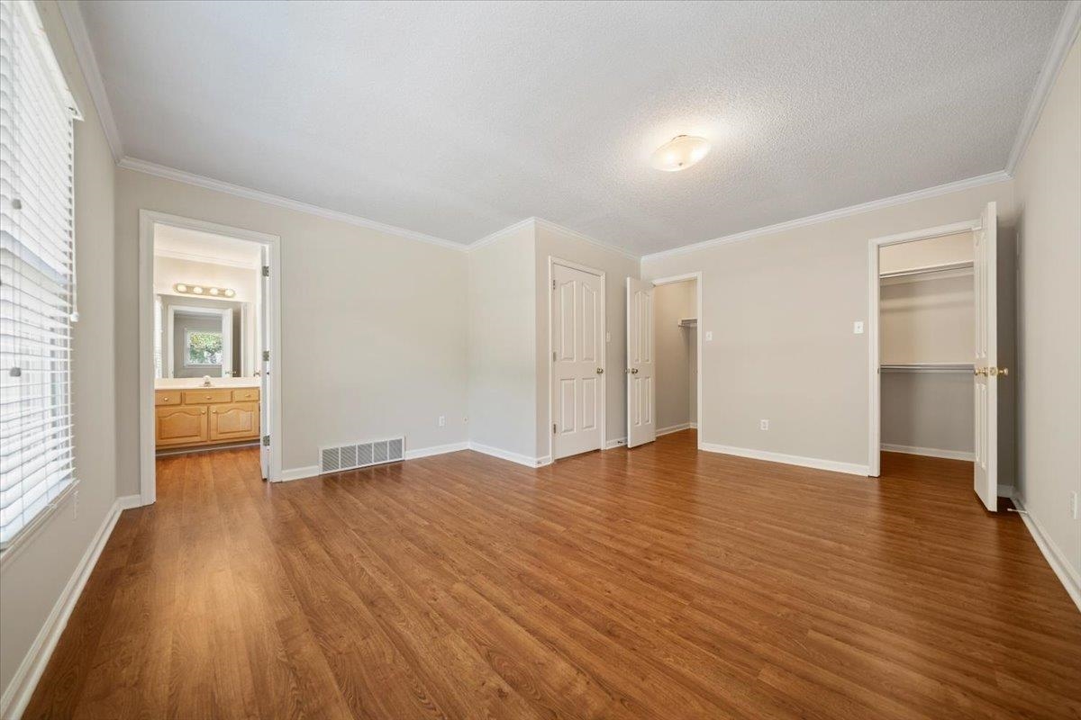 9817 Woodland View Ln Property Photo 21