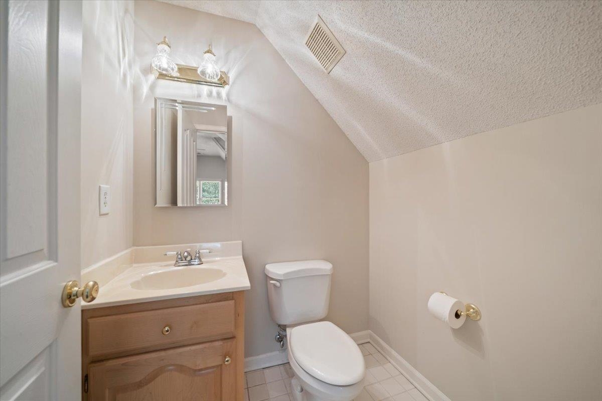 9817 Woodland View Ln Property Photo 28