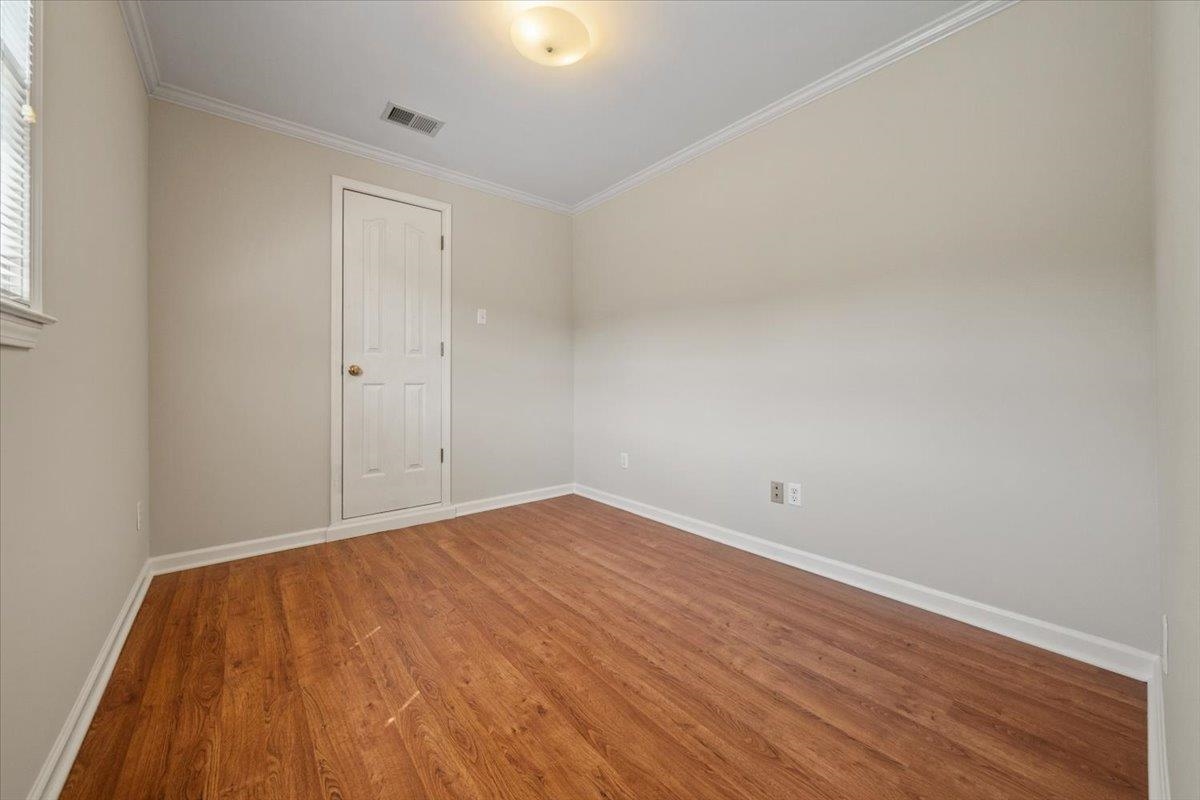 9817 Woodland View Ln Property Photo 29