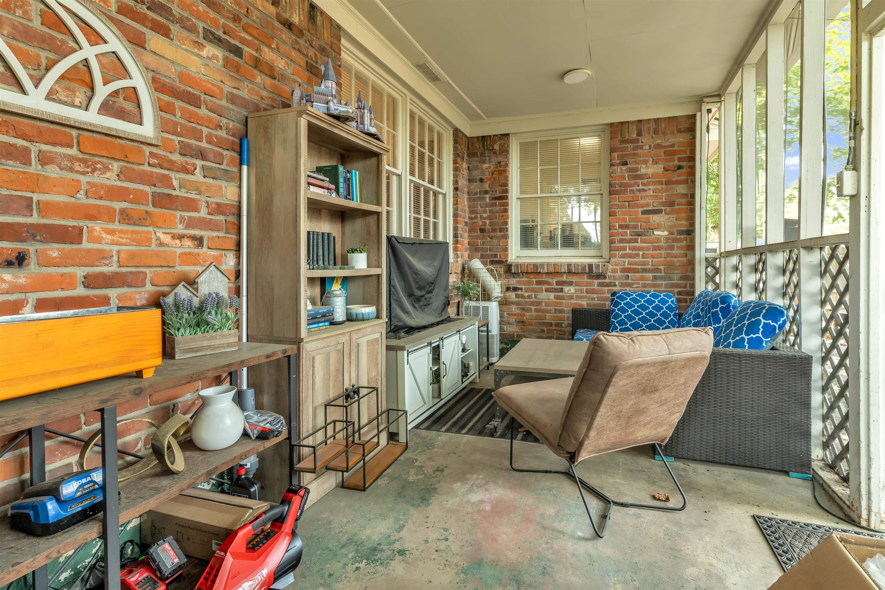 1800 S Dearing Rd Property Photo 19