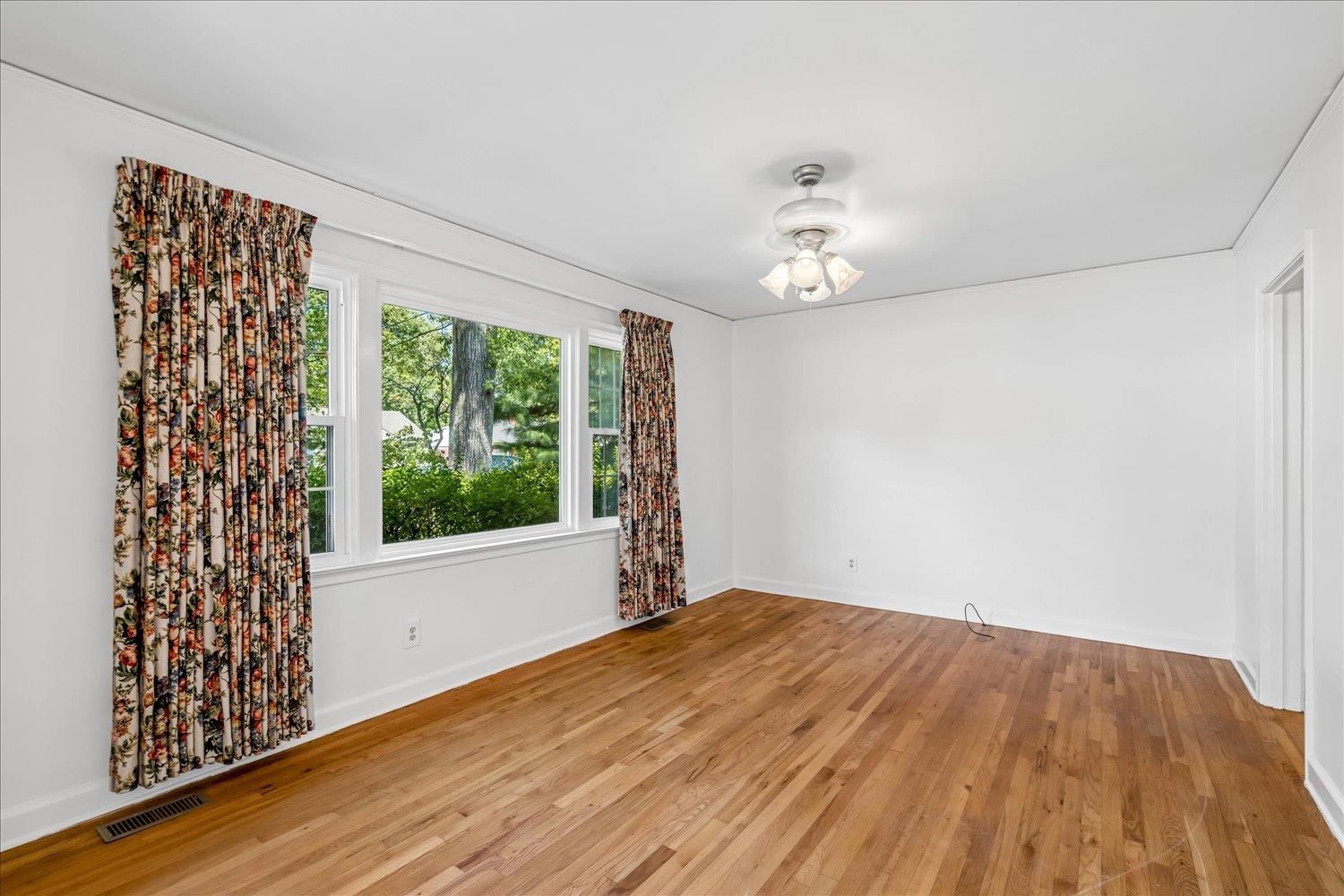 512 Lytle St Property Photo 4