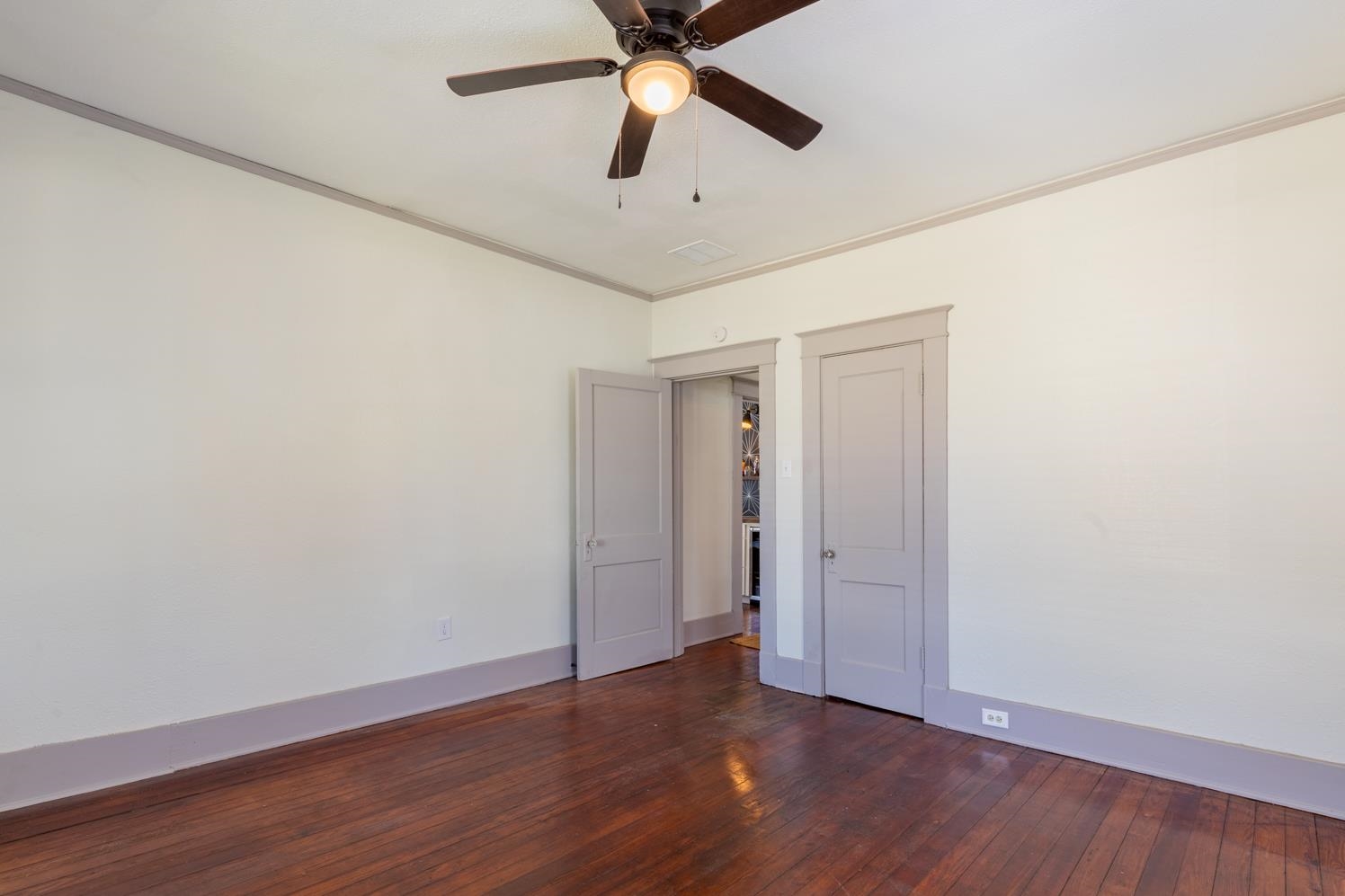 1477 Lyndale Ave Property Photo 19