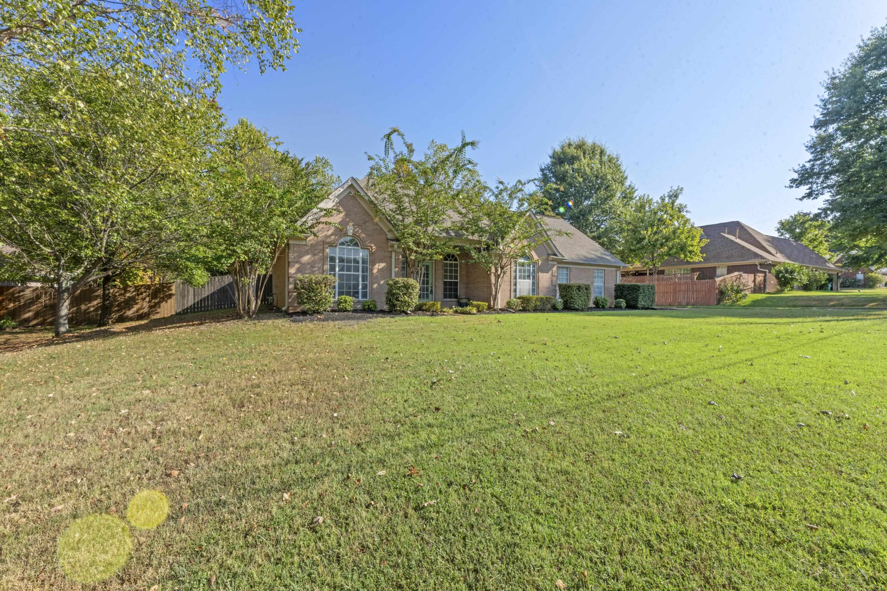 20 Country Brook Dr Property Photo 2