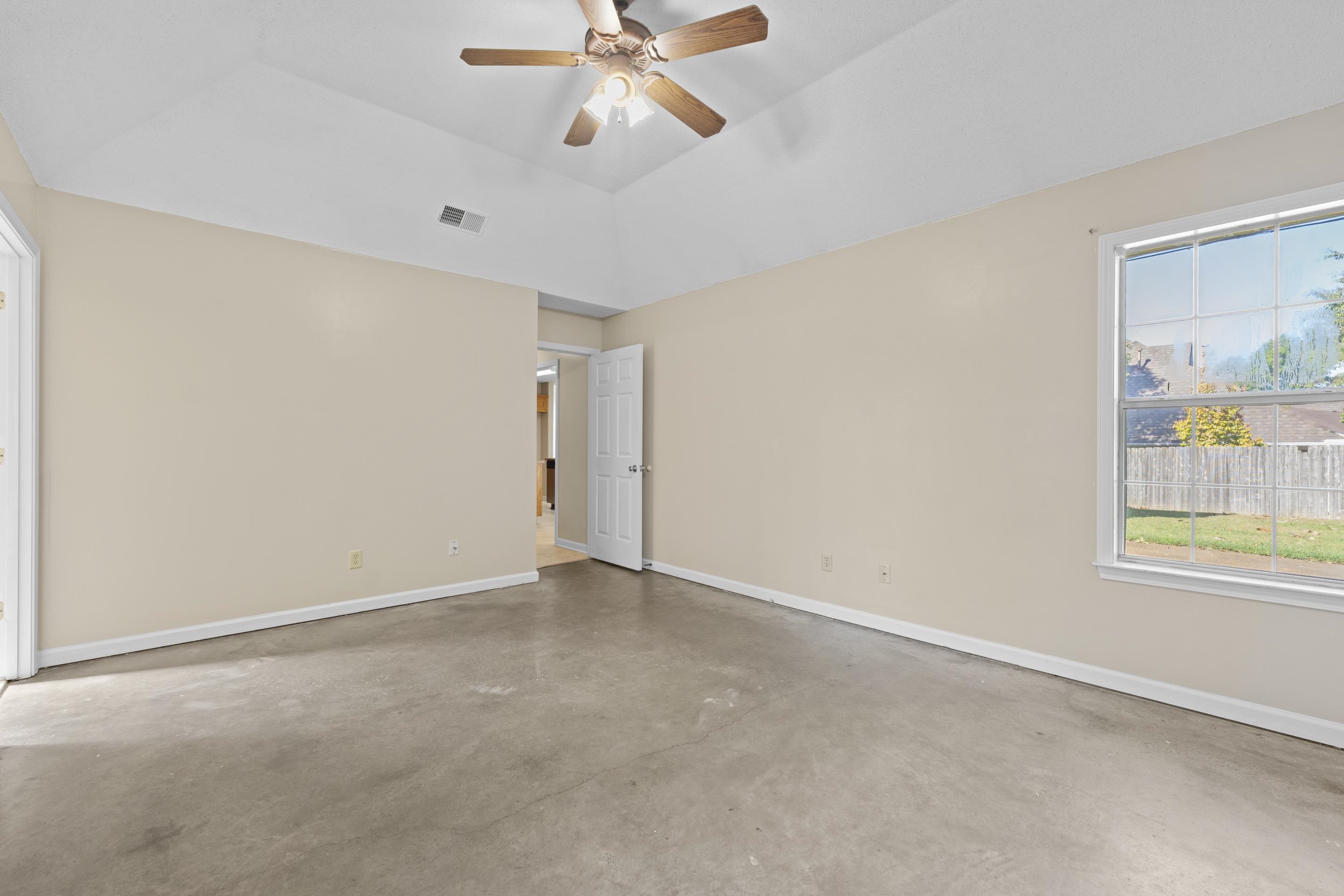 20 Country Brook Dr Property Photo 22