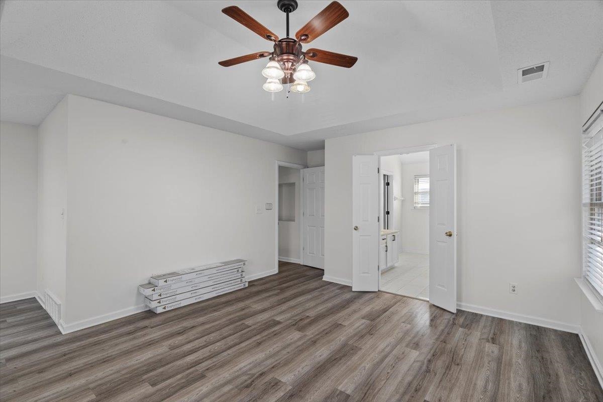 4900 Old Stone Cv Property Photo 13