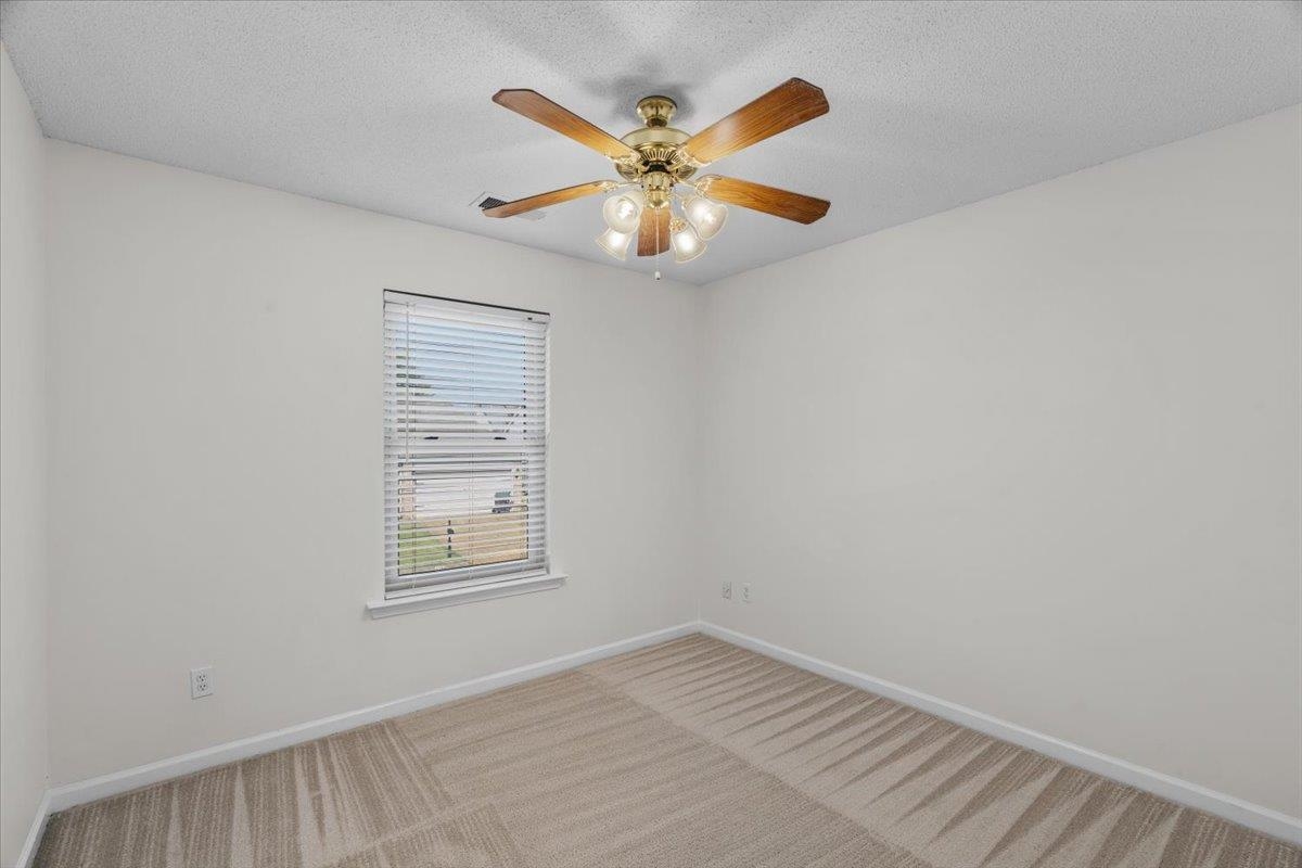 4900 Old Stone Cv Property Photo 18