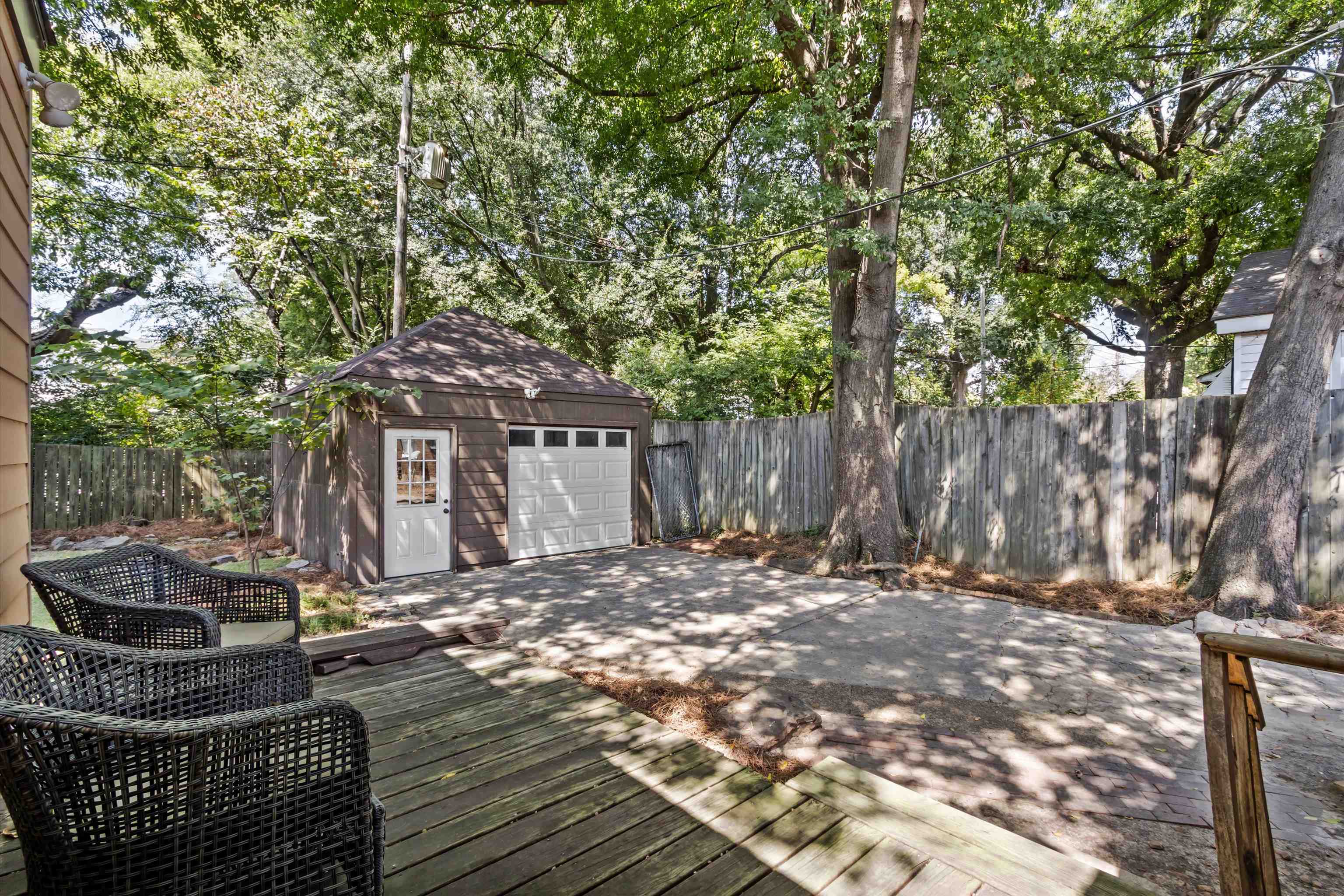 699 Dickinson St Property Photo 27