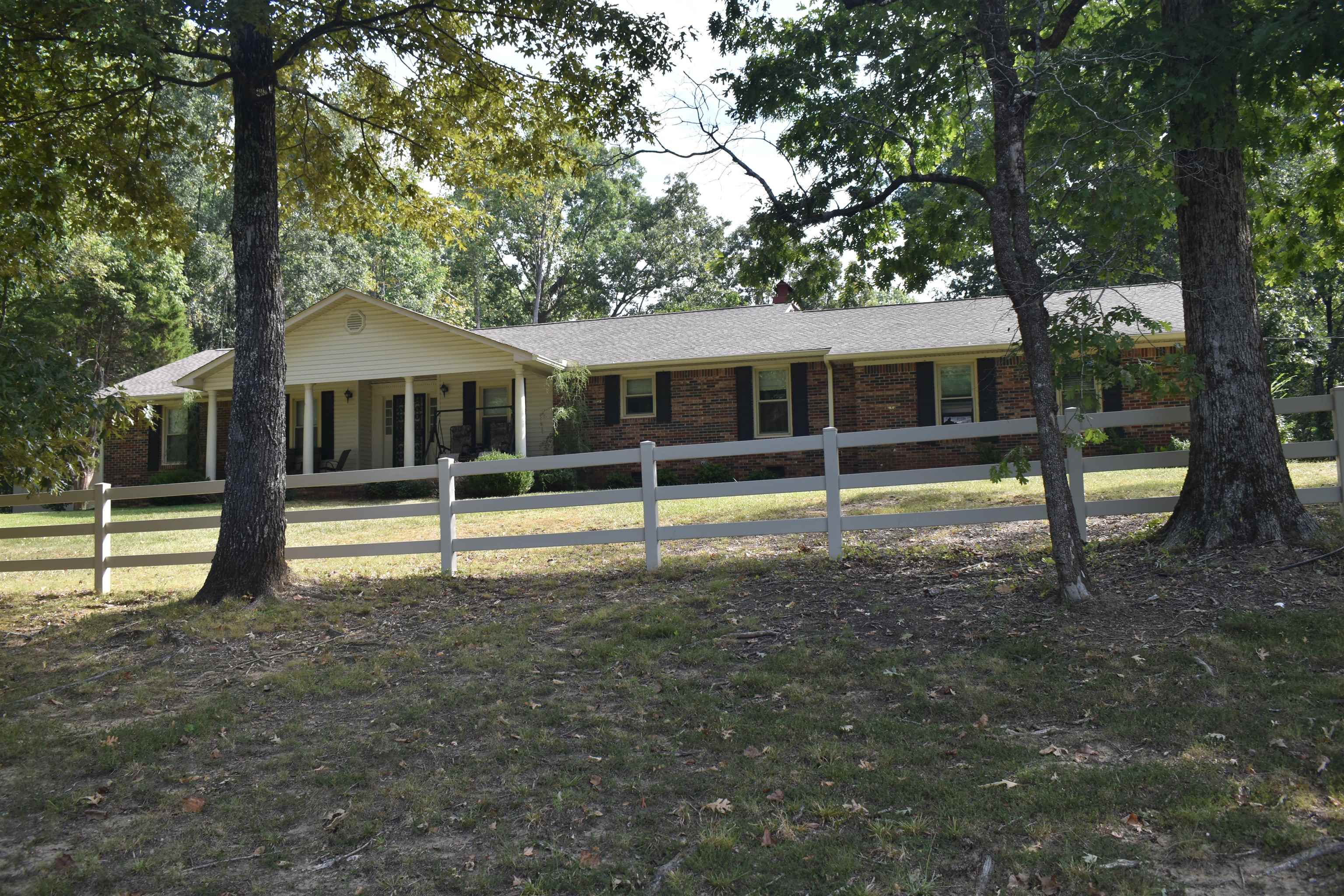 82 ESTER DR Property Photo 1