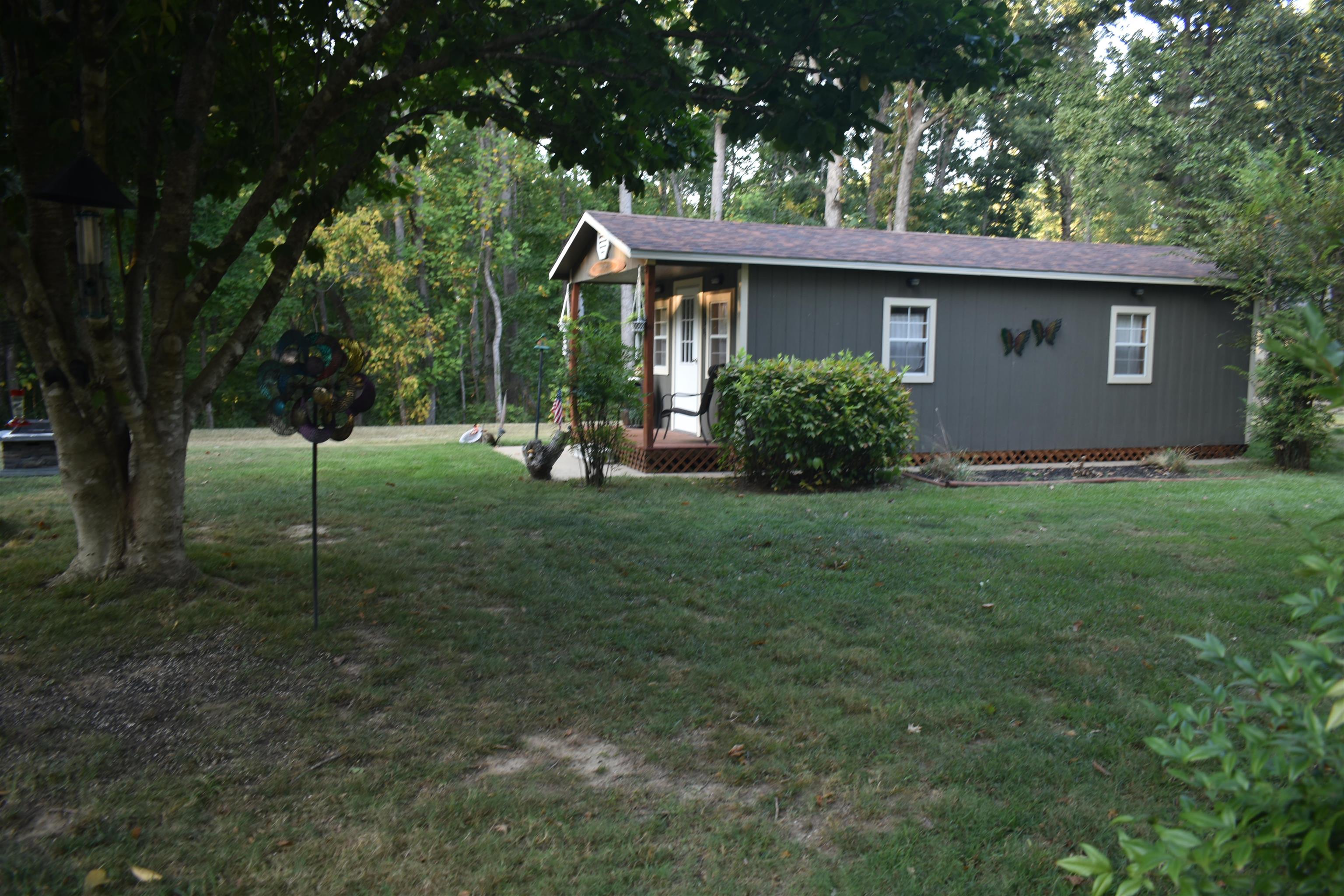 82 Ester Dr Property Photo 8