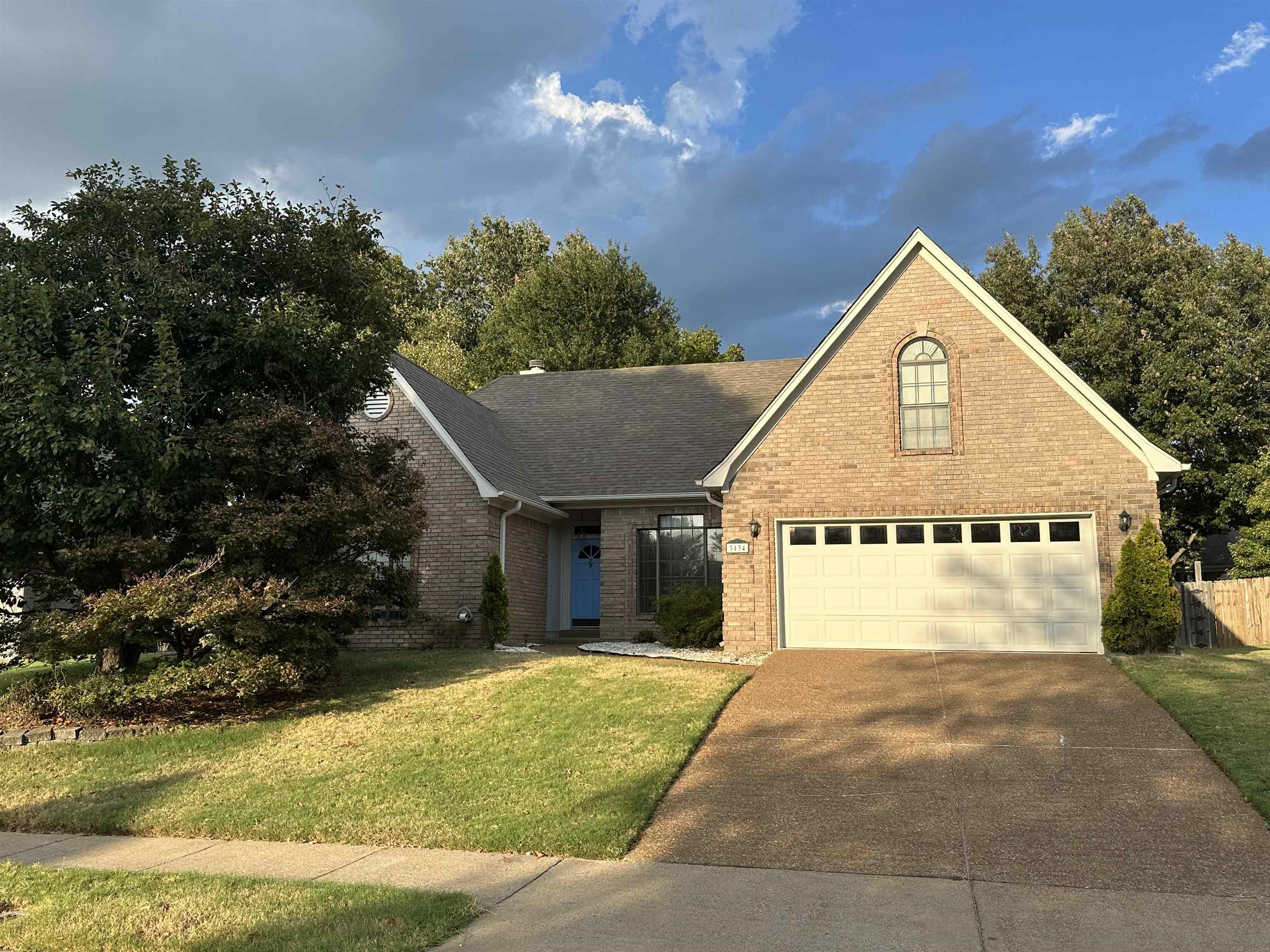 3134 Valley Lake Dr Property Photo 1