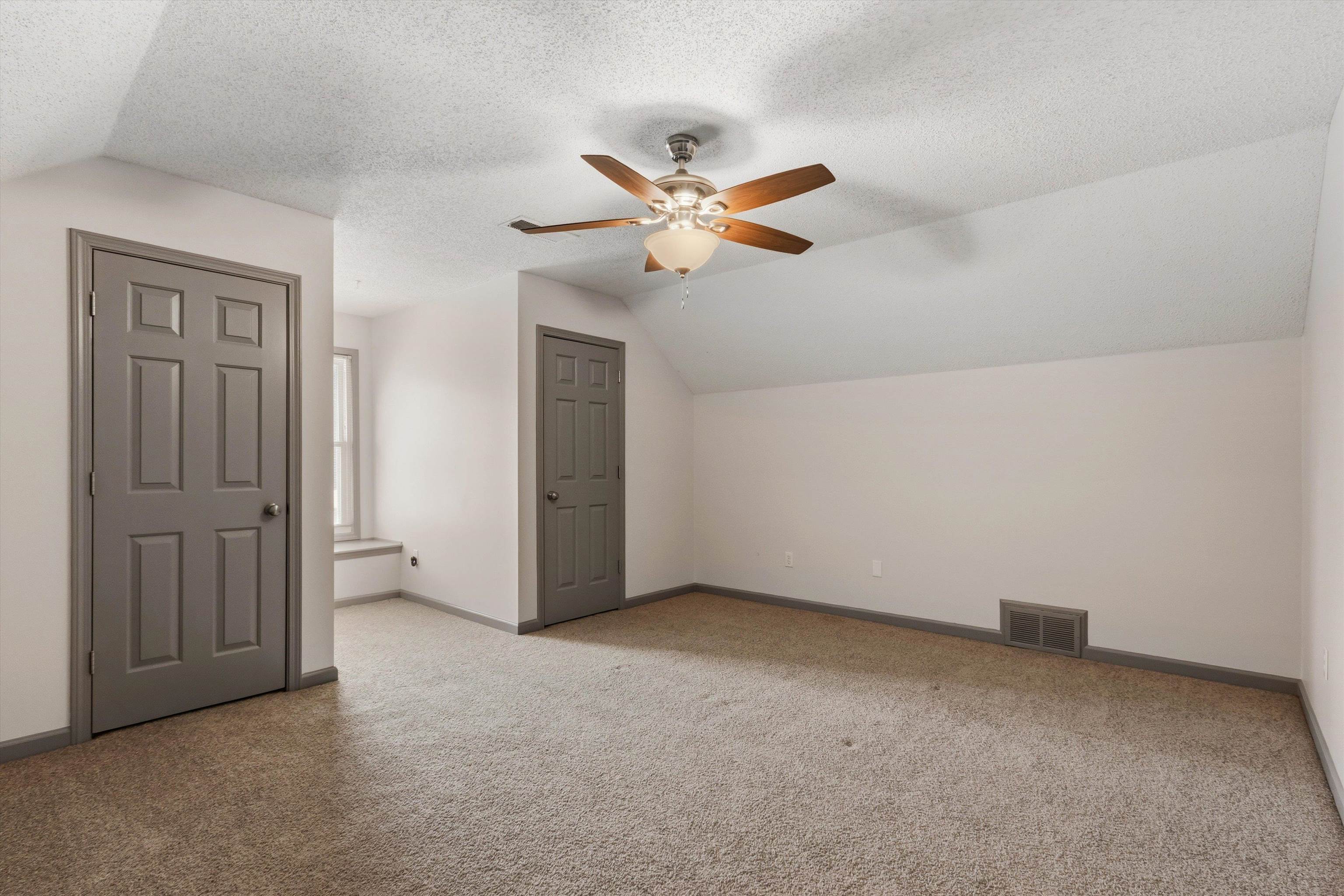 3851 Davies Manor Dr Property Photo 23
