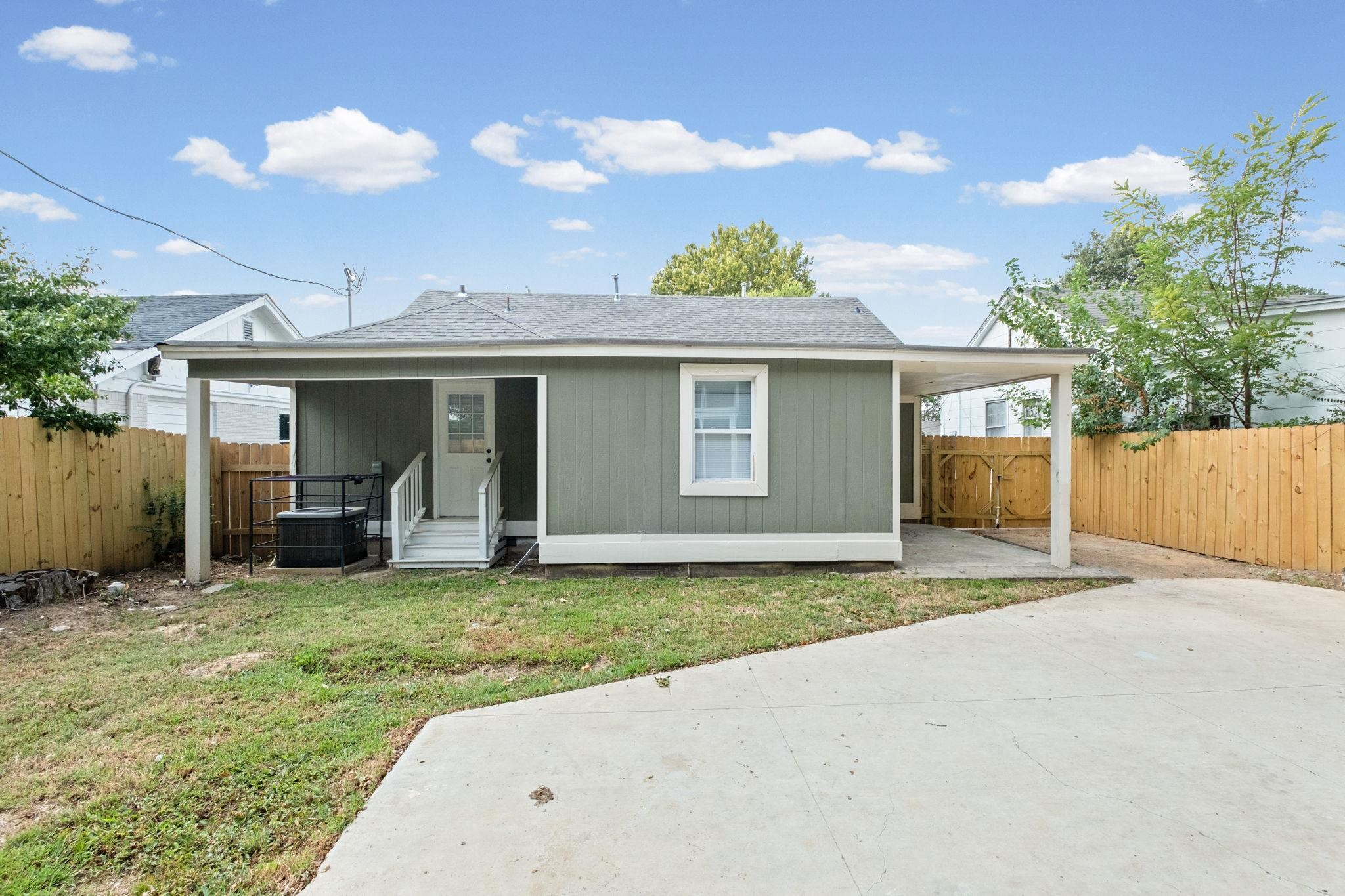 658 Hillcrest St Property Photo 14