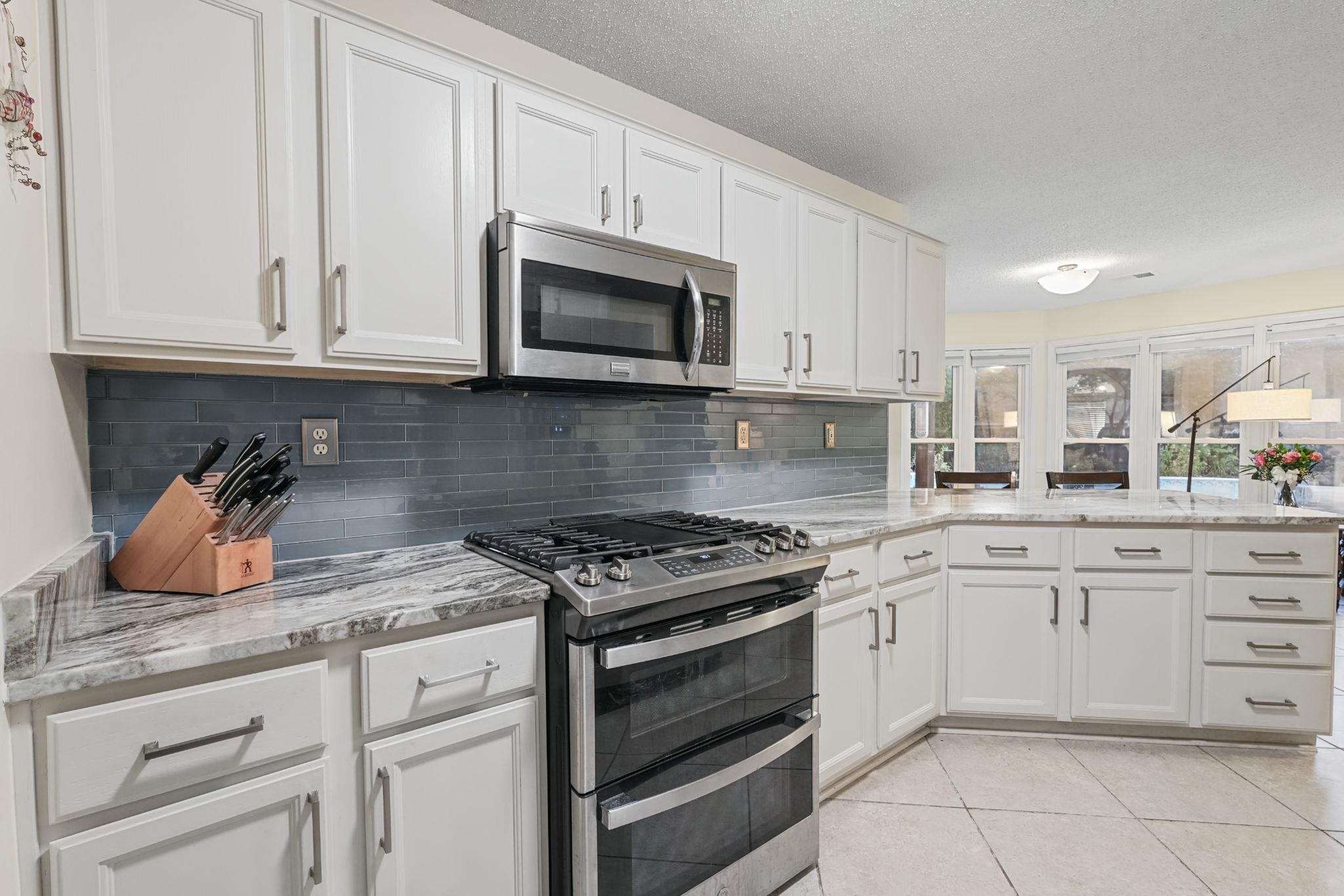 2549 Hearth Stone Dr Property Photo 12
