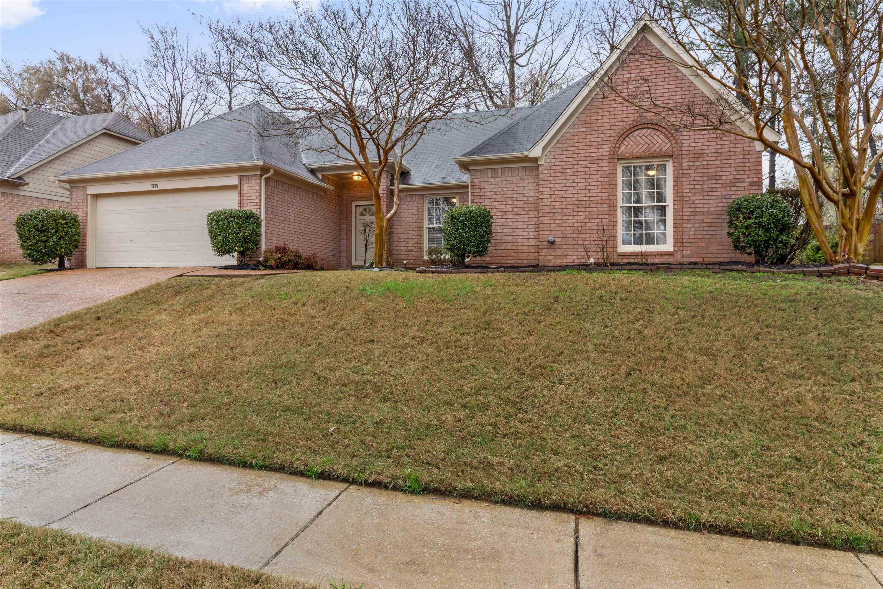 7665 Dexter Run Cir Property Photo 2