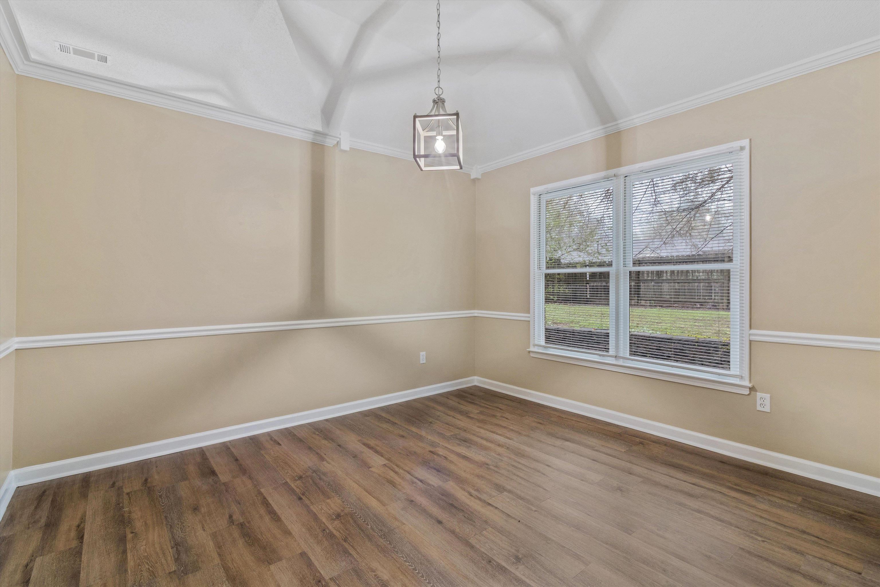 7665 Dexter Run Cir Property Photo 9