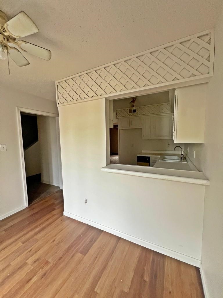 4040 Graham Oaks Ct 21 Property Photo 5