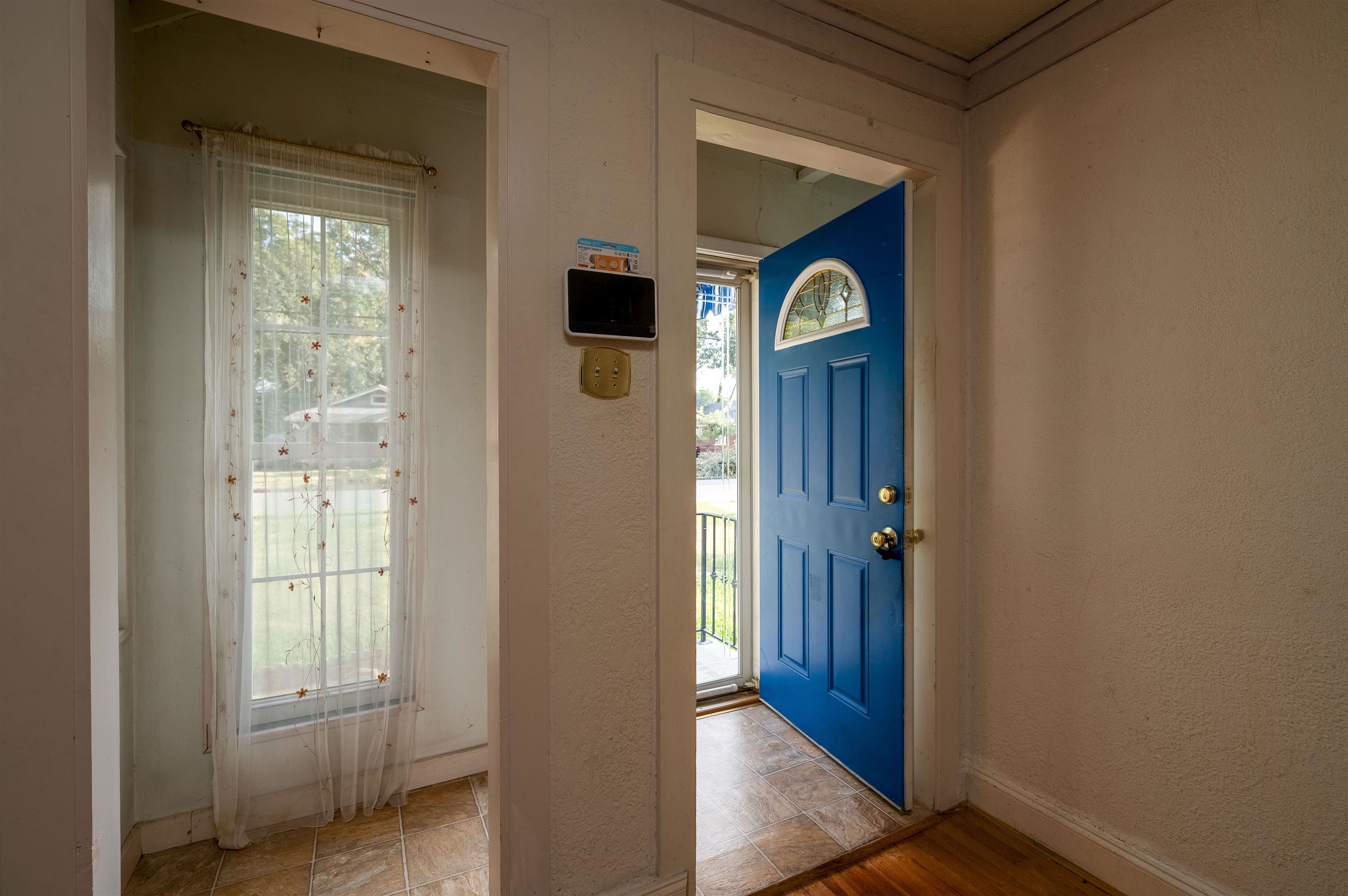 3814 Faxon Ave Property Photo 2