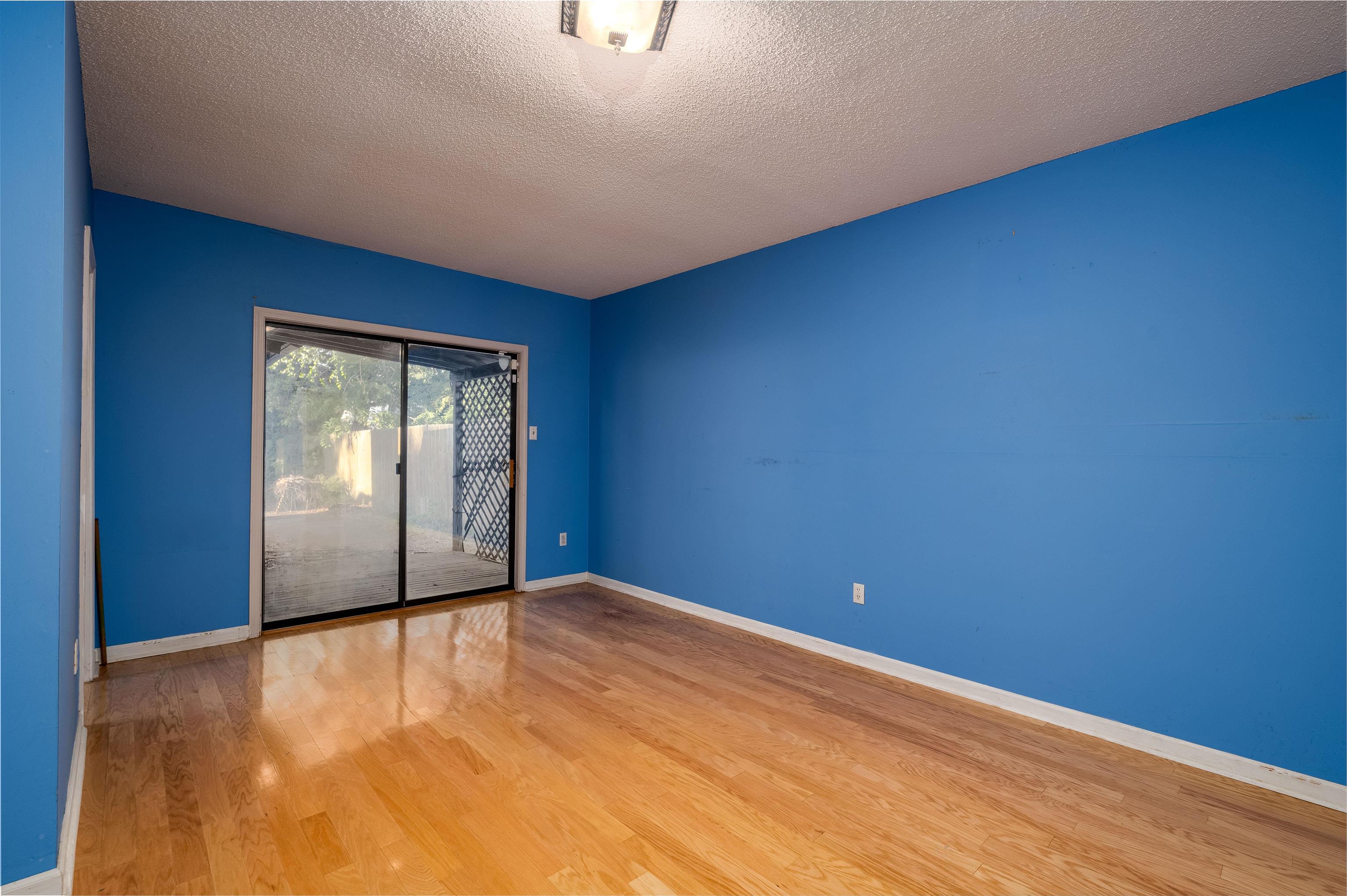 3814 Faxon Ave Property Photo 6