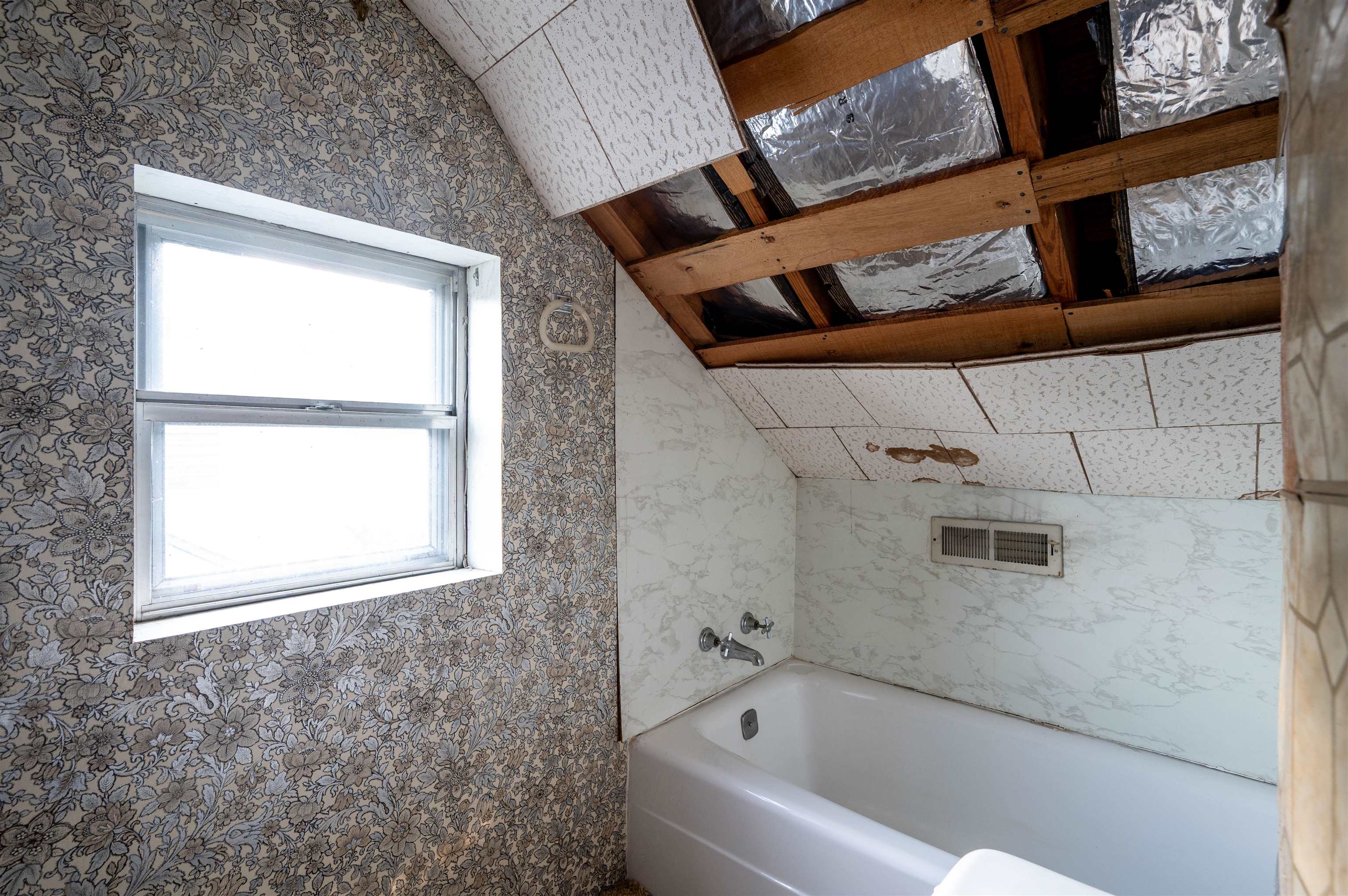 3814 Faxon Ave Property Photo 22