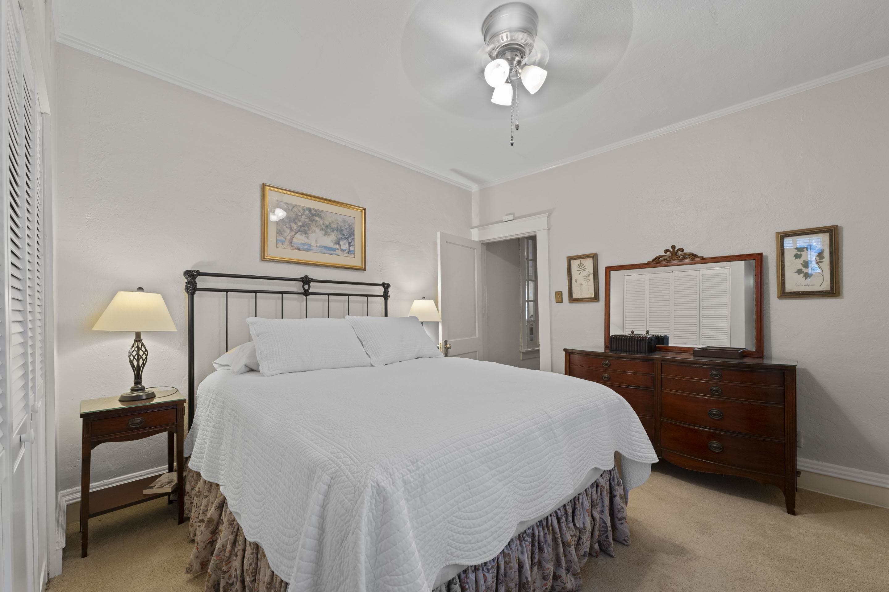 289 Kenilworth Pl Property Photo 11