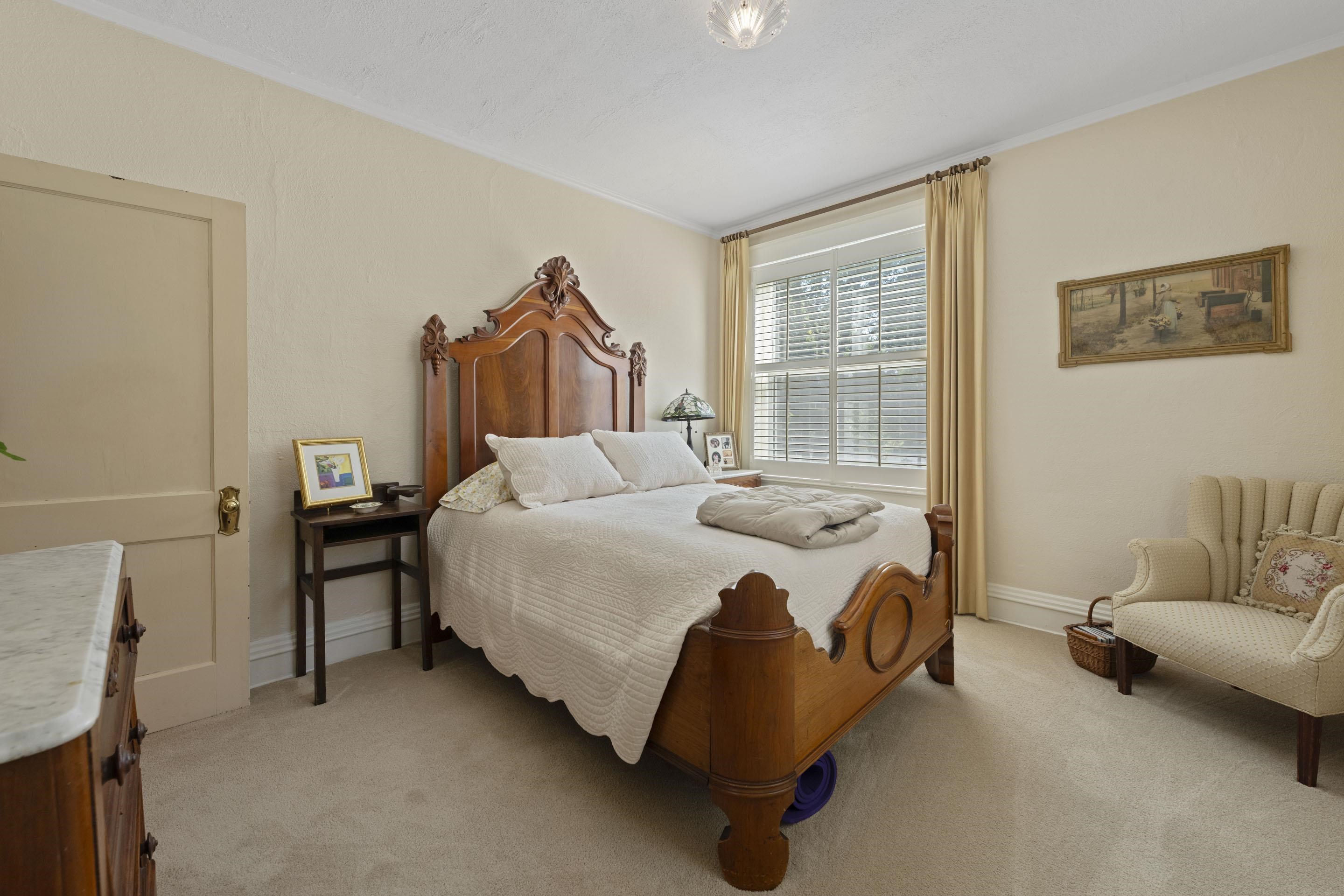 289 Kenilworth Pl Property Photo 15