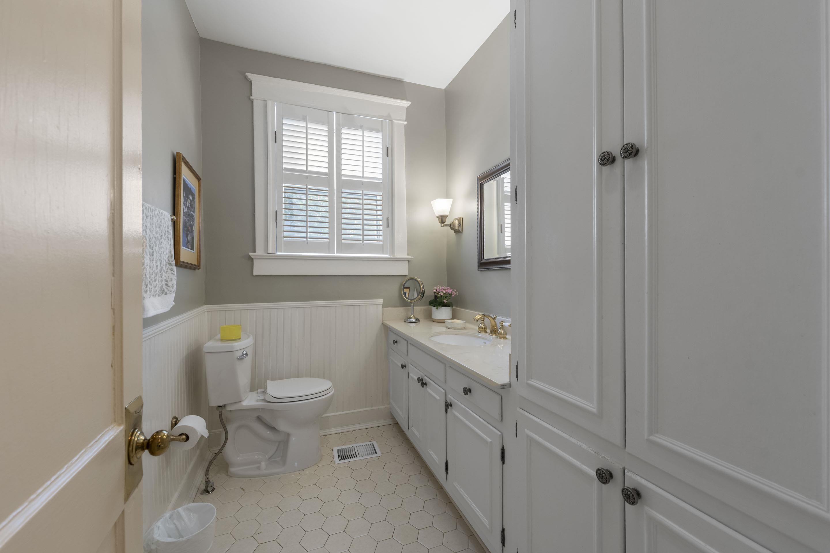 289 Kenilworth Pl Property Photo 16