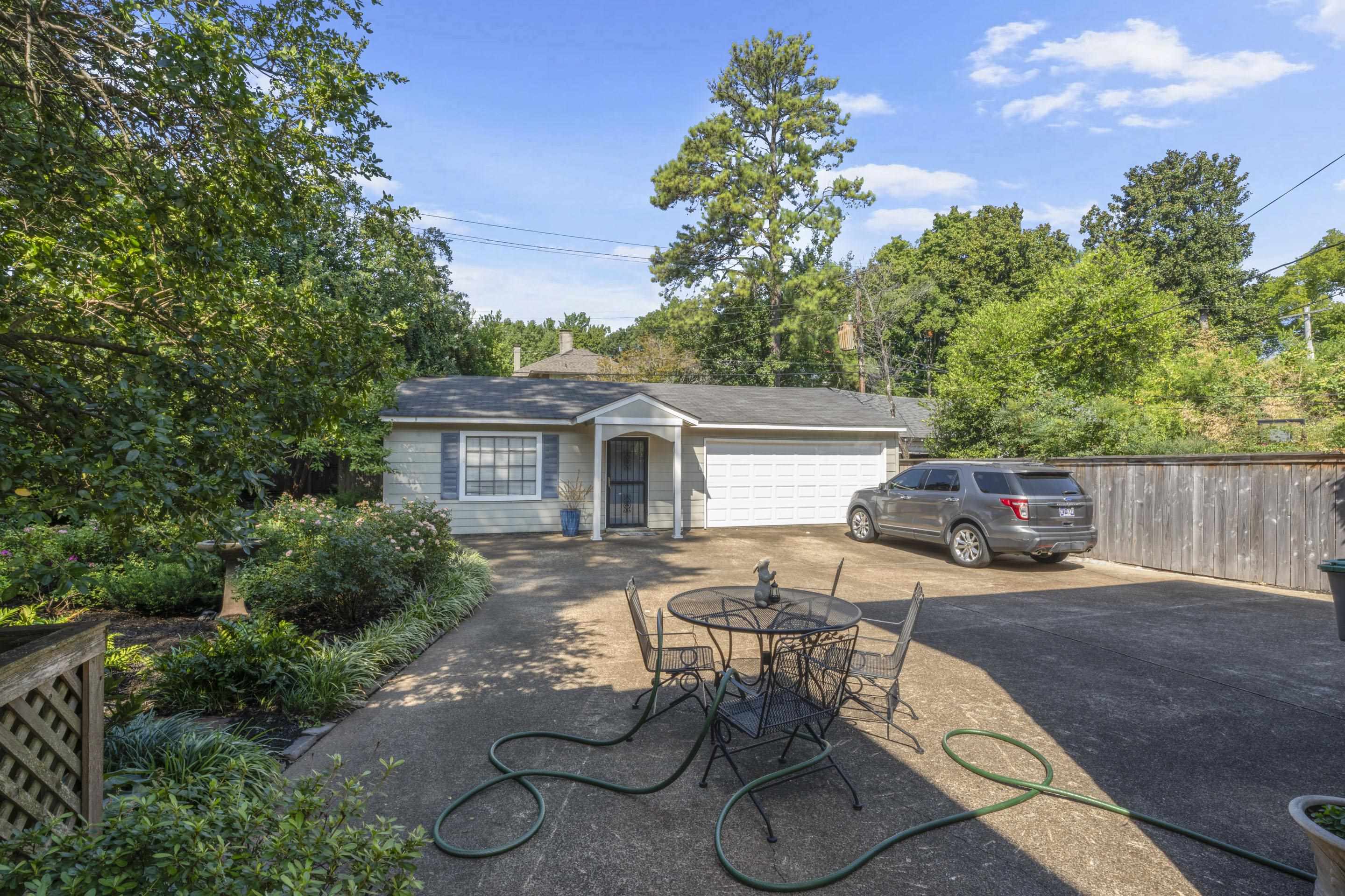 289 Kenilworth Pl Property Photo 19