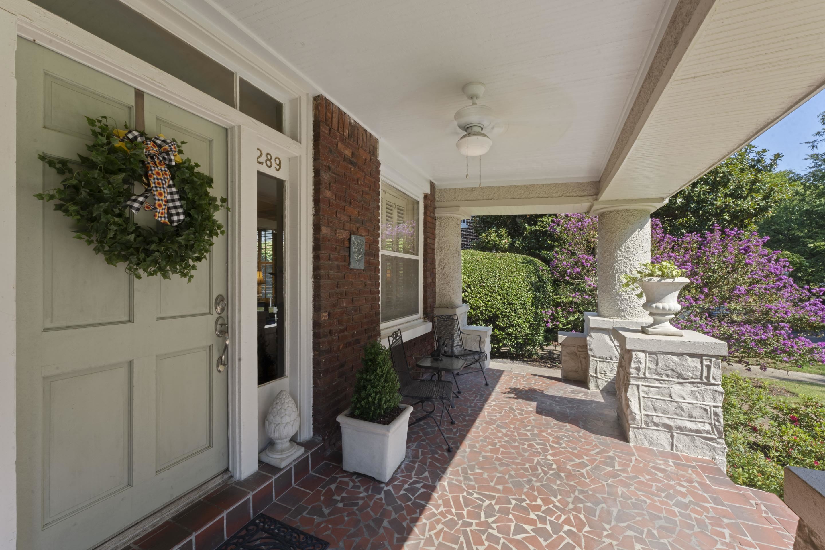 289 Kenilworth Pl Property Photo 21