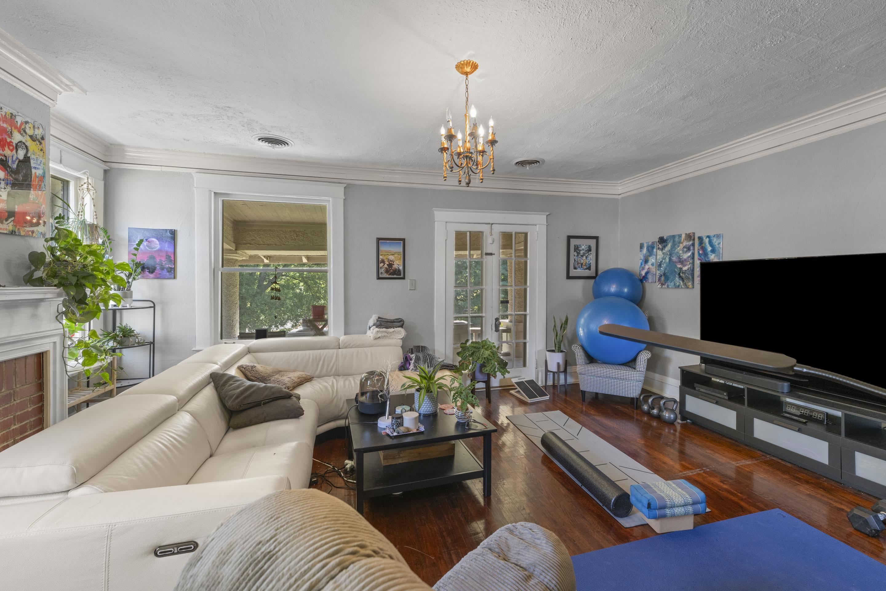289 Kenilworth Pl Property Photo 24