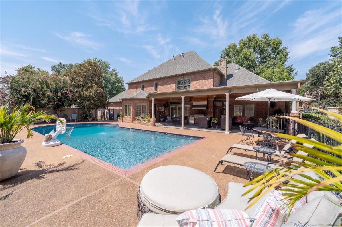 815 Polo Run Dr Property Photo 4