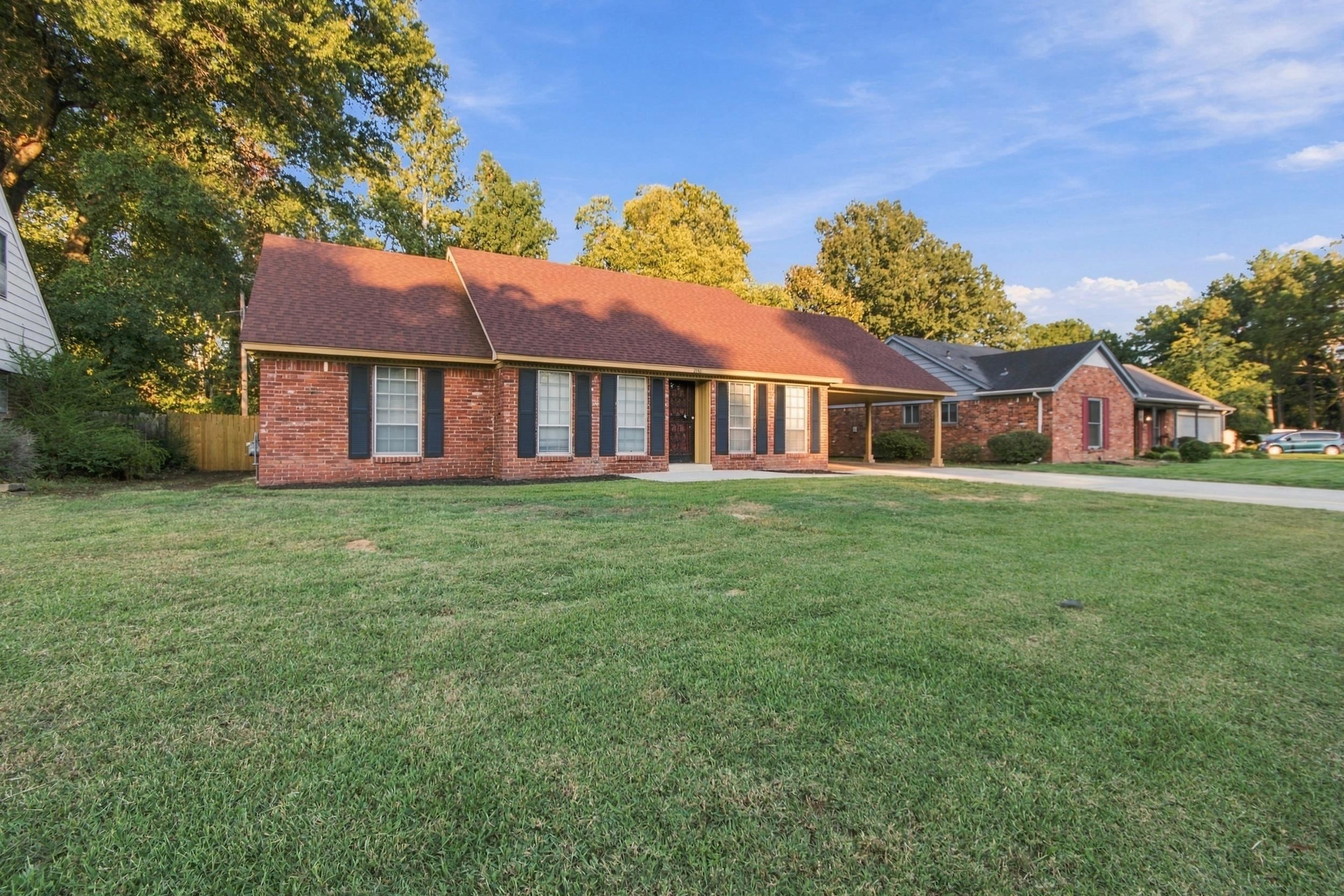 2760 Castleman St Property Photo 2