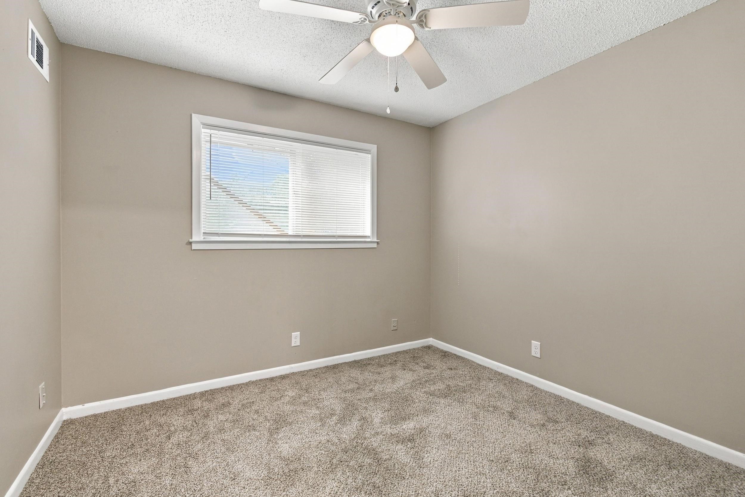 2760 Castleman St Property Photo 14