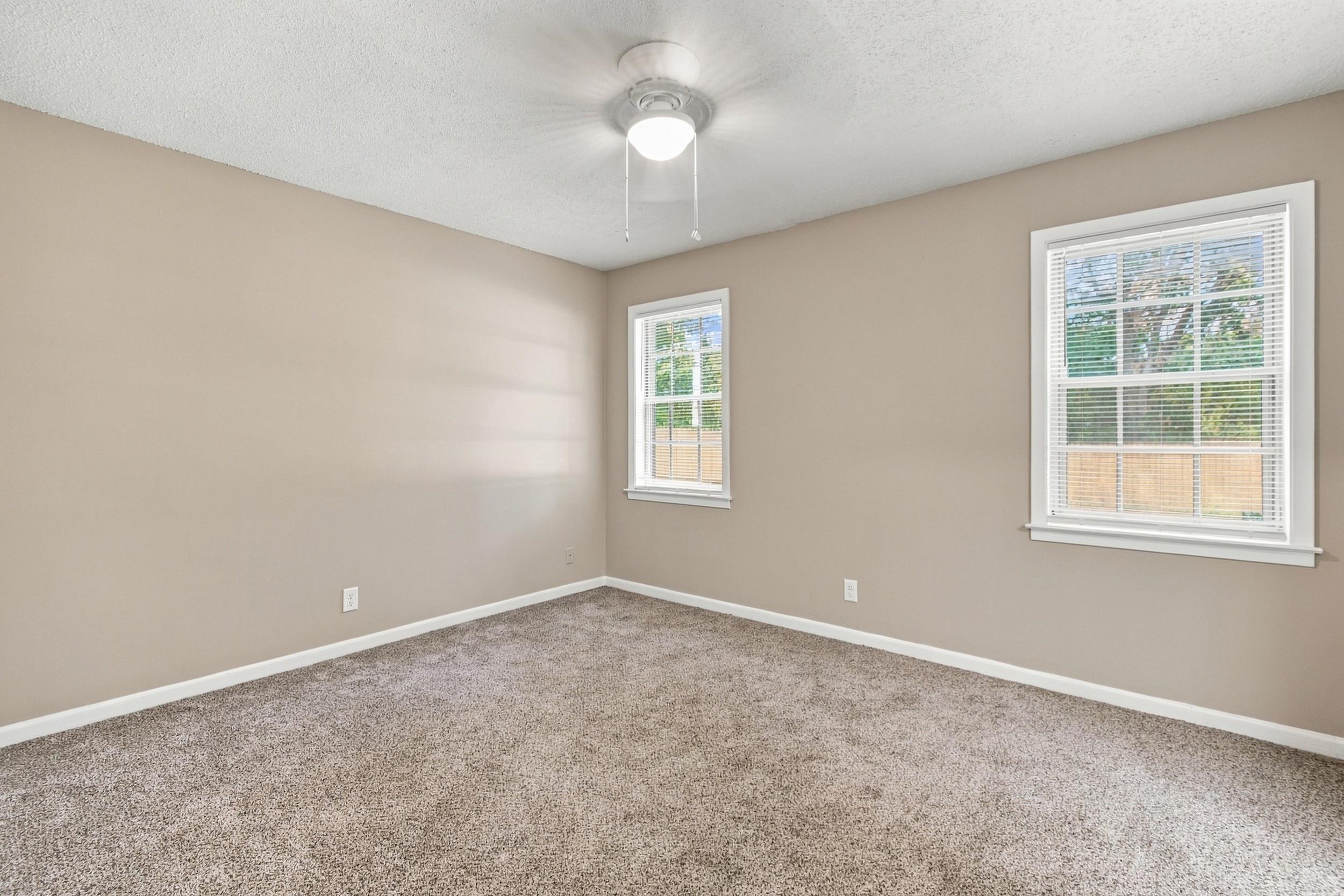 2760 Castleman St Property Photo 15