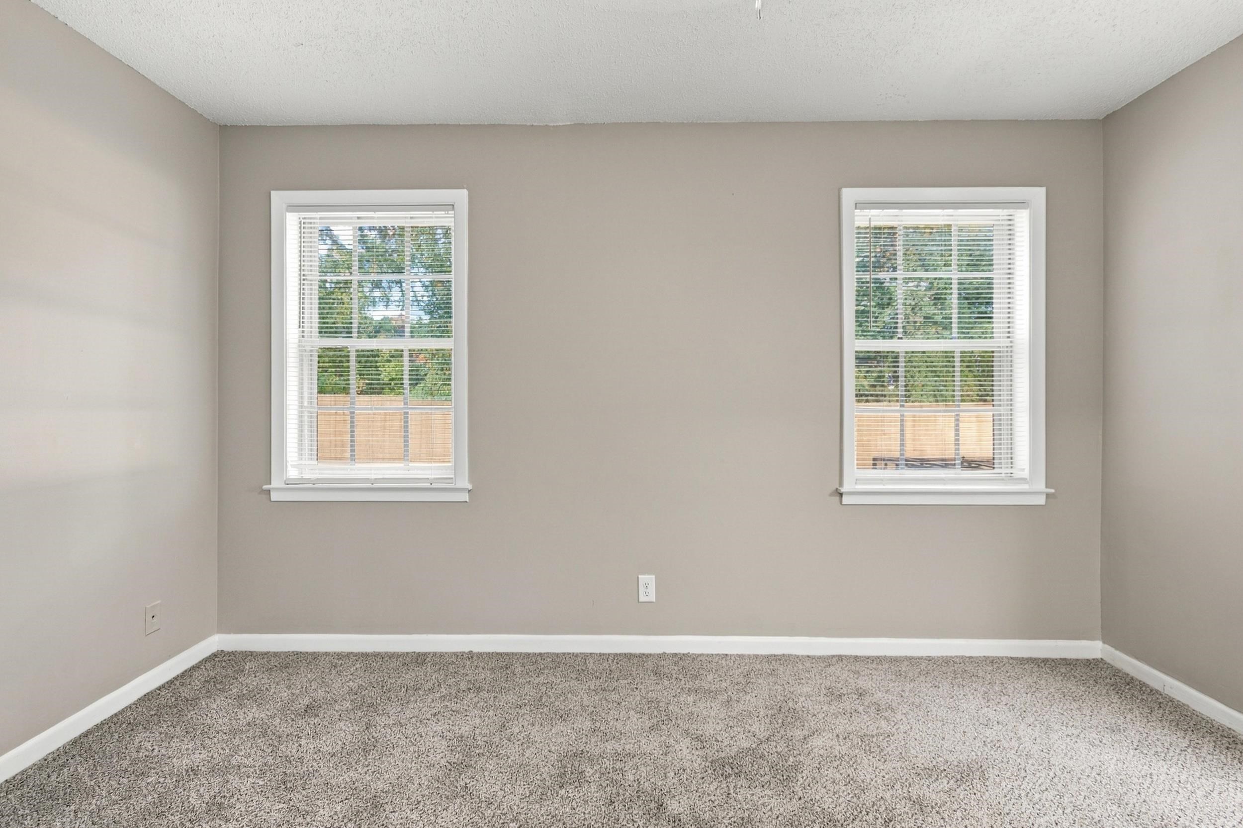 2760 Castleman St Property Photo 16