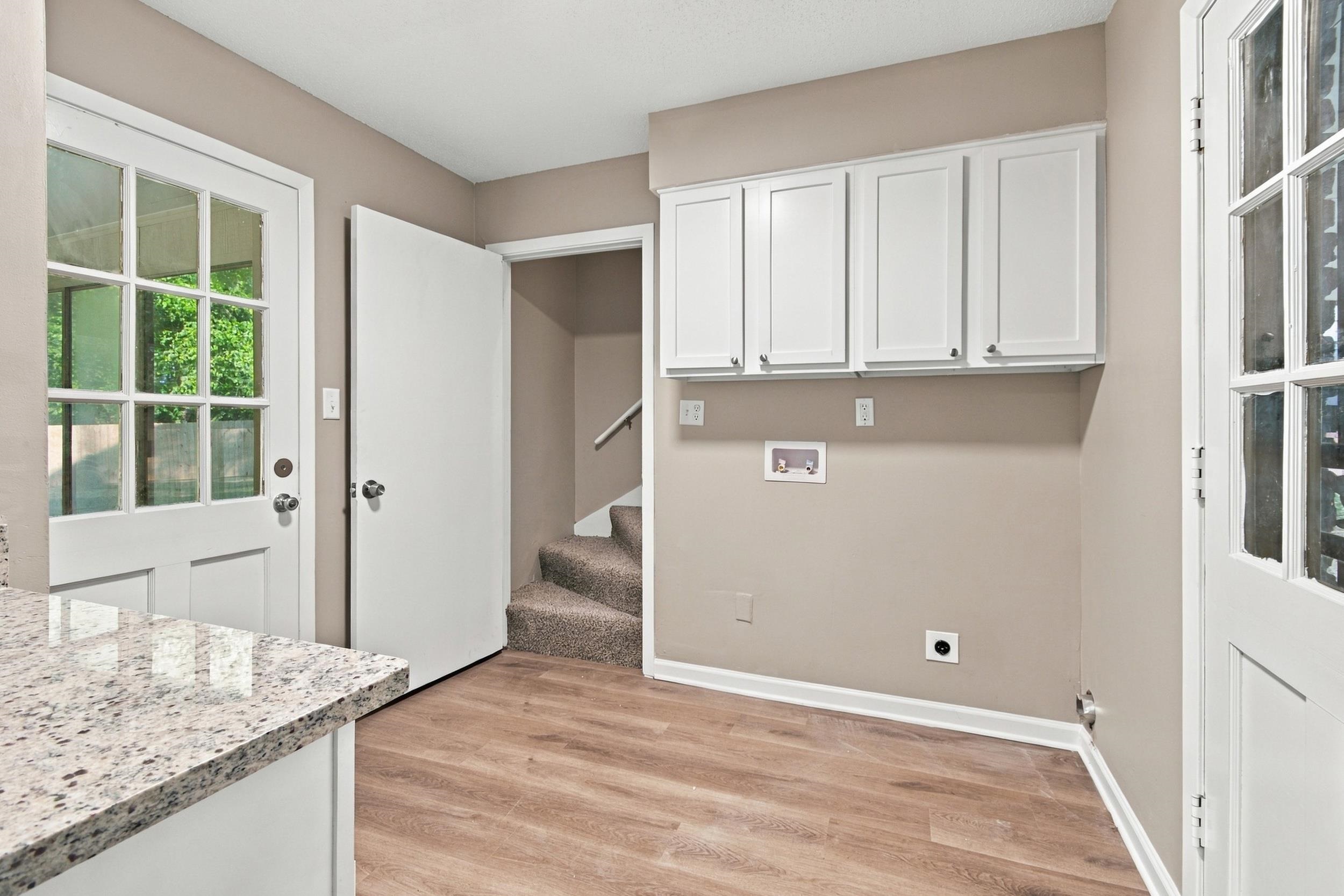 2760 Castleman St Property Photo 22
