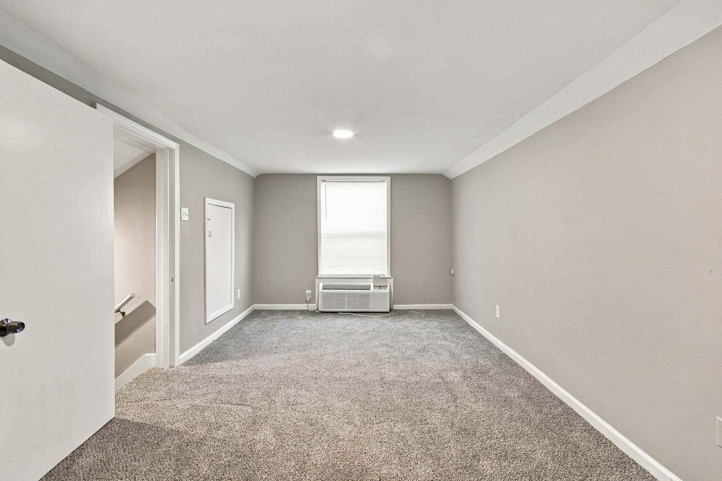 2760 Castleman St Property Photo 28