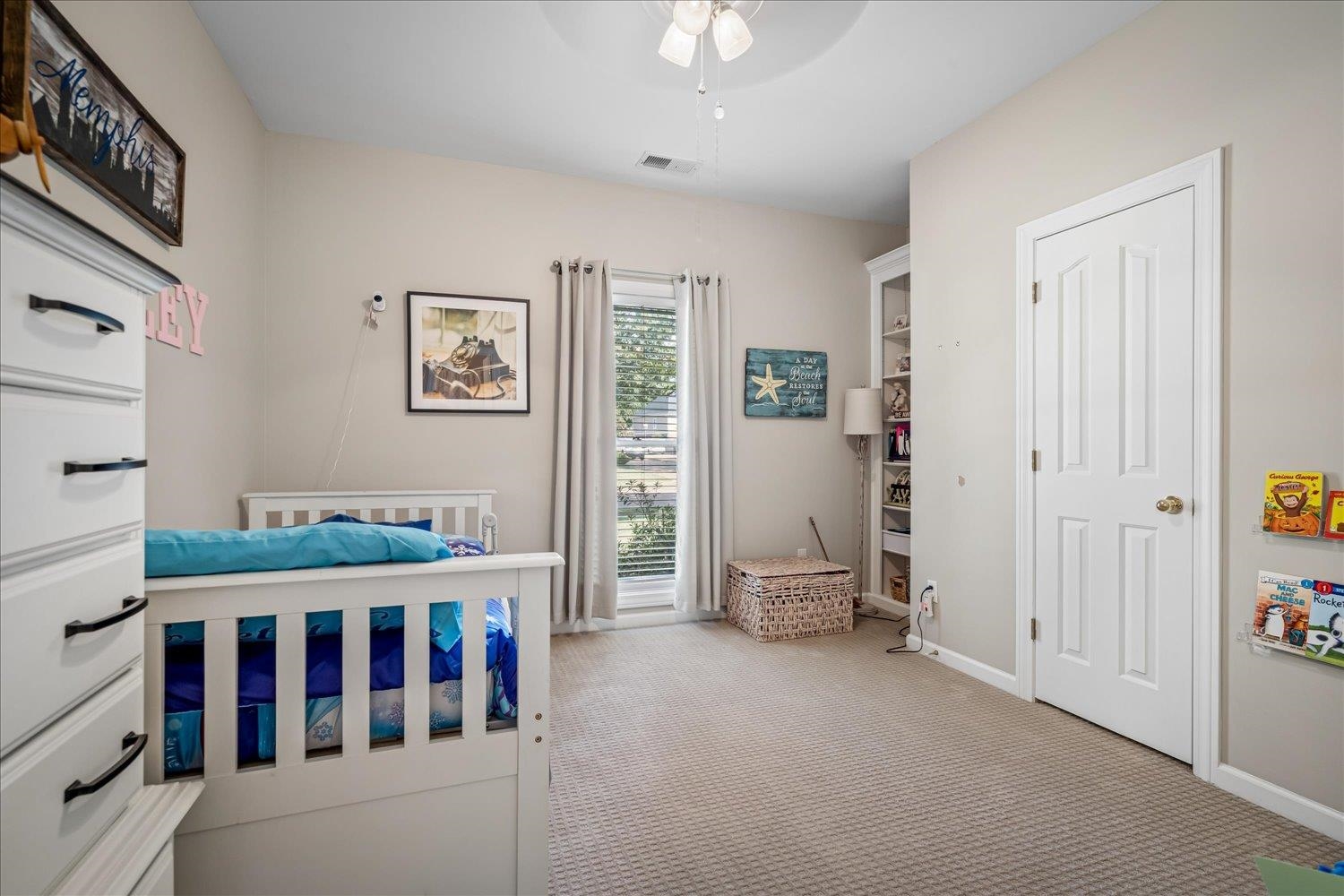 1593 Beckenhall St Property Photo 23