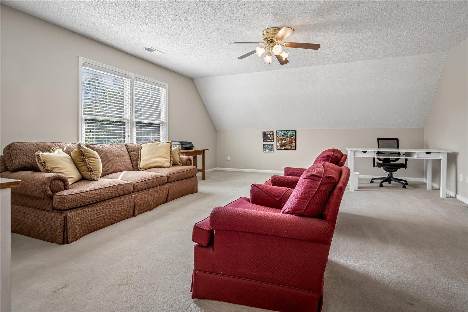 1593 Beckenhall St Property Photo 29
