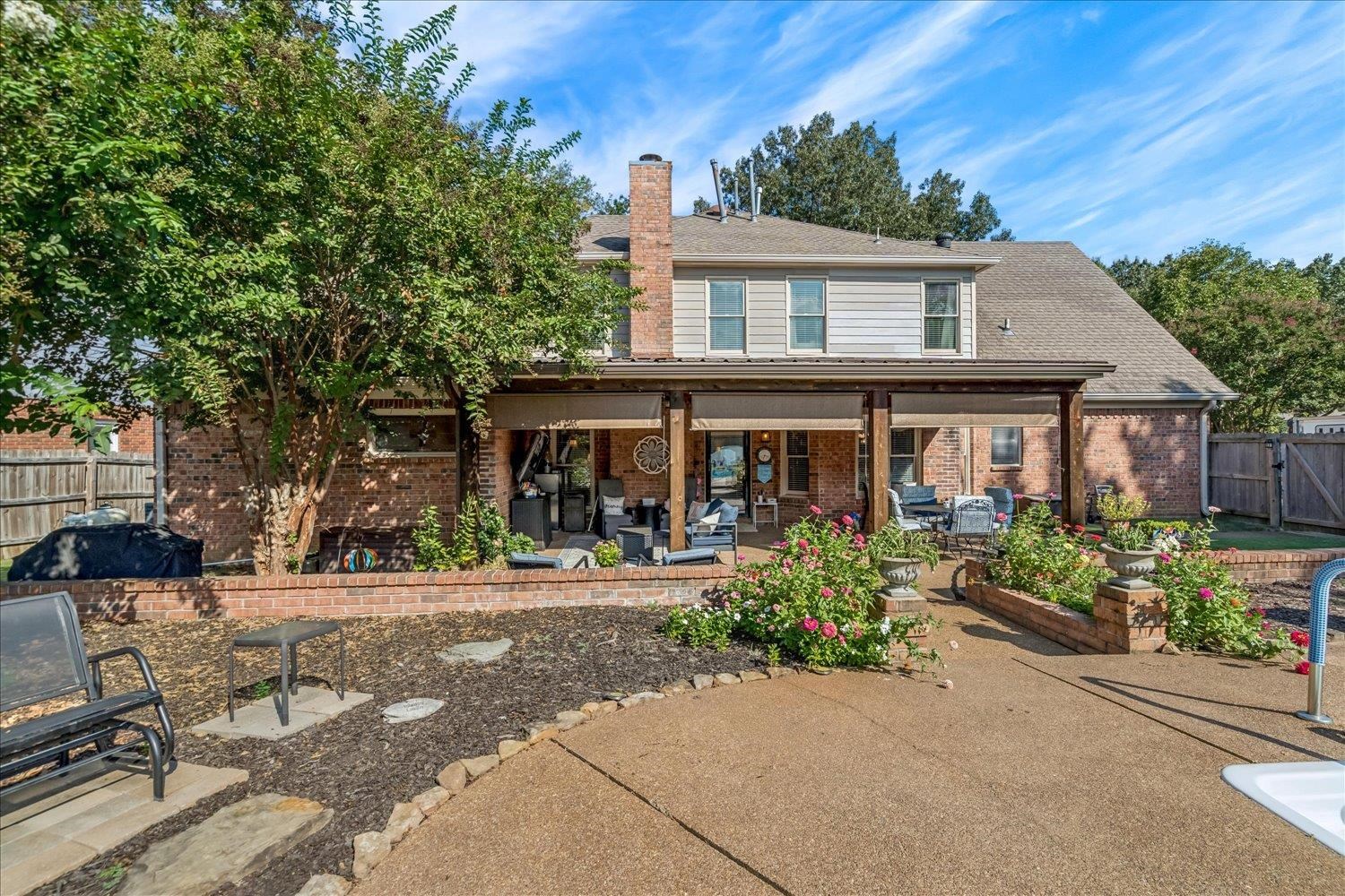 1593 Beckenhall St Property Photo 35