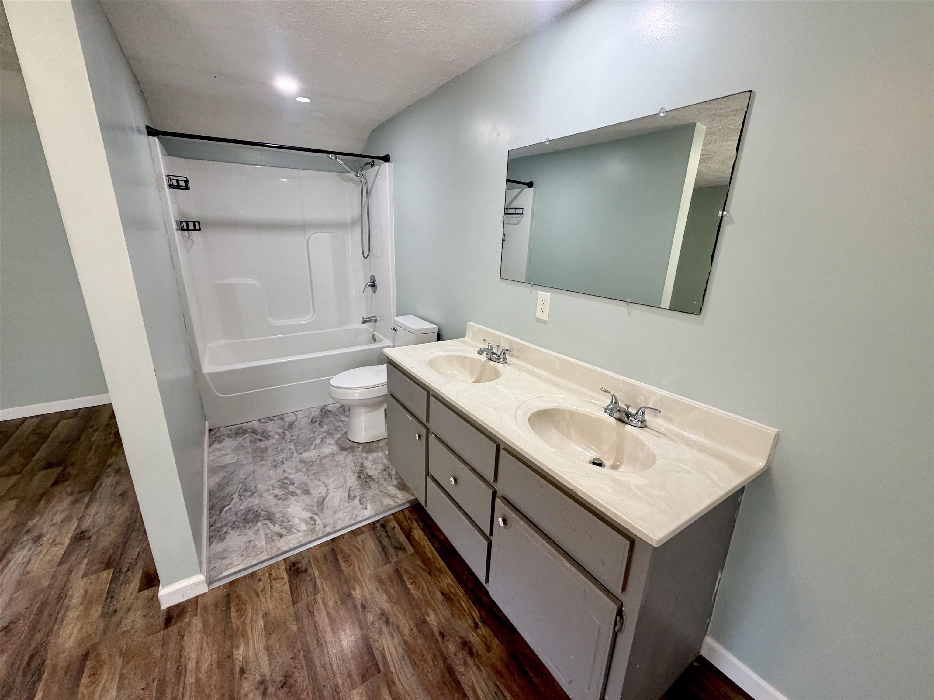 207 N Magnolia St Property Photo 10