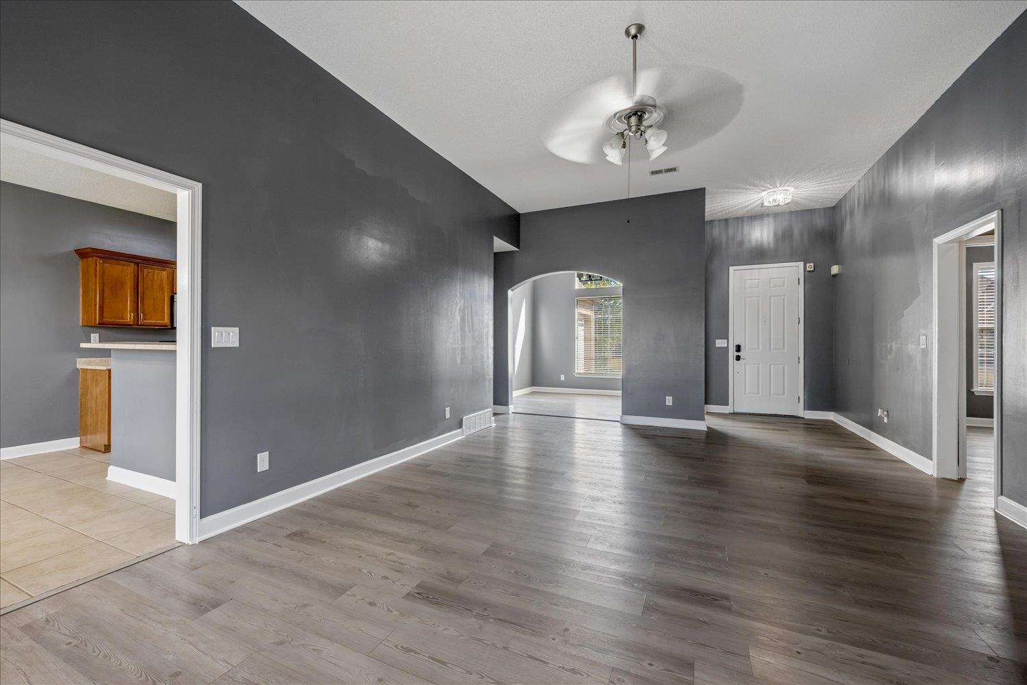 10220 Adikson Dr Property Photo 10