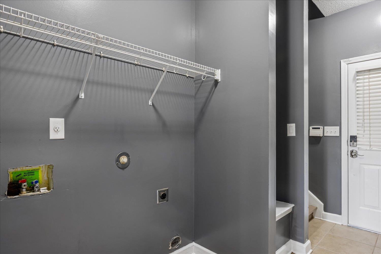 10220 Adikson Dr Property Photo 14