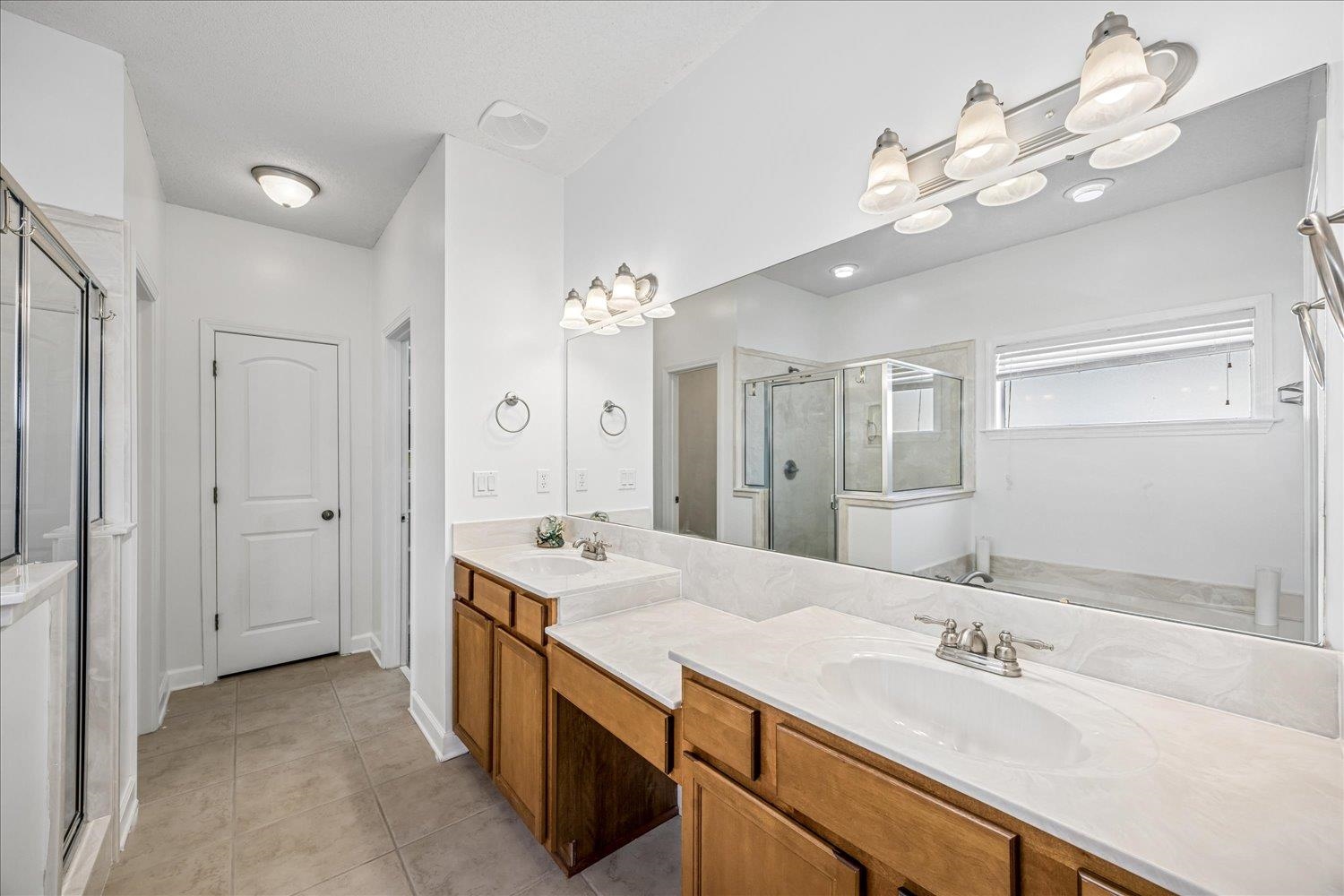 10220 Adikson Dr Property Photo 17
