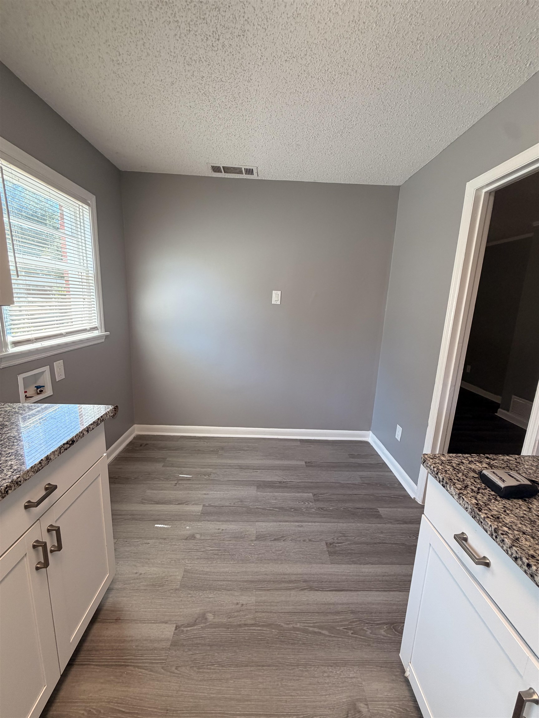 2756 Merle St Property Photo 11