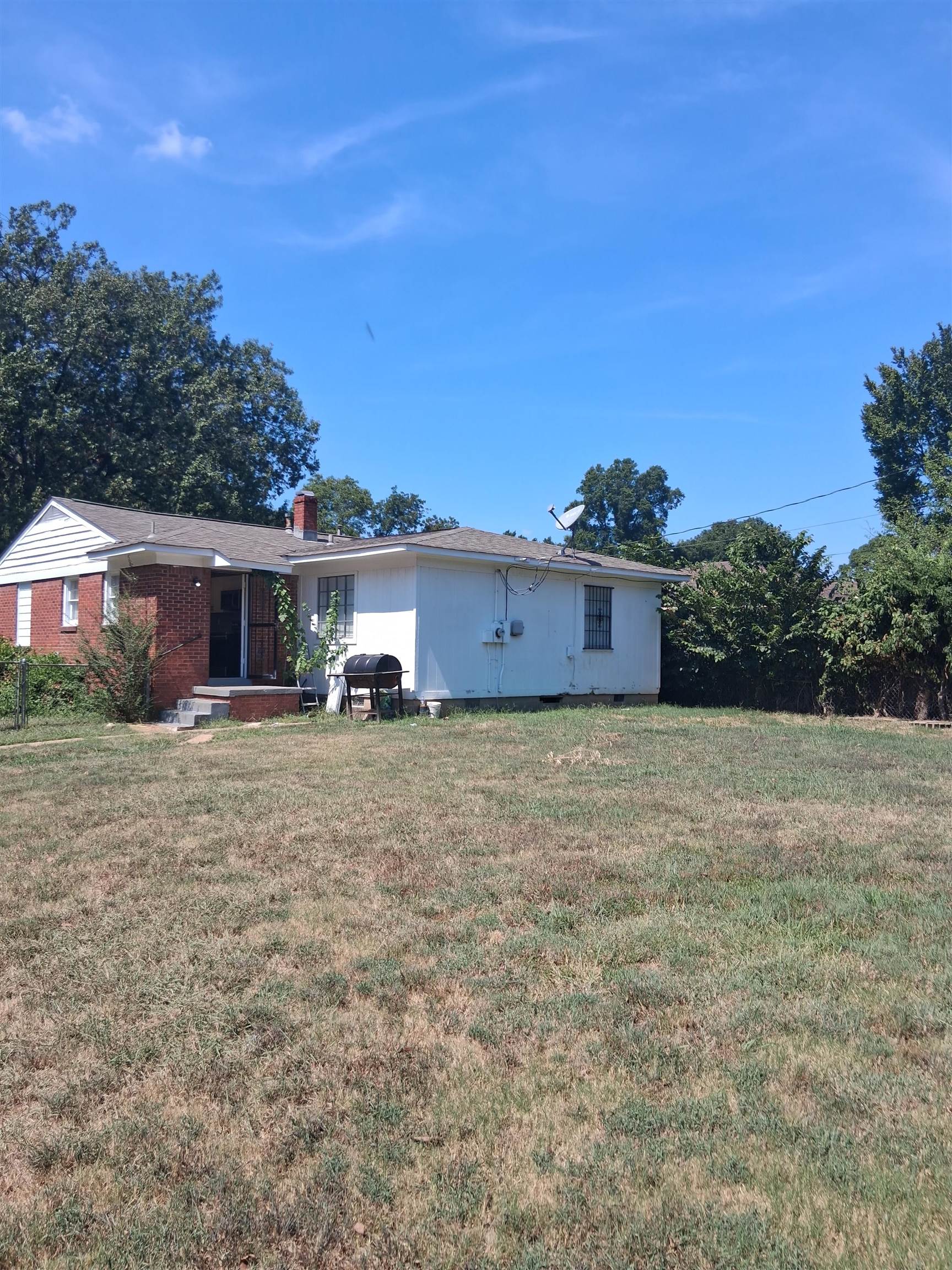 2756 Merle St Property Photo 18