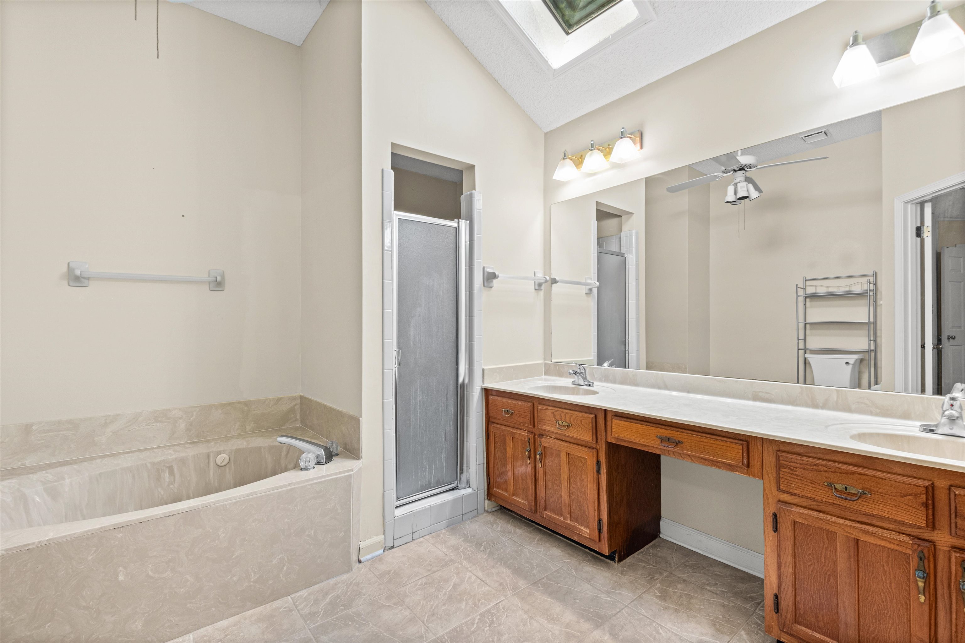8142 S Creekside Cir S Property Photo 9